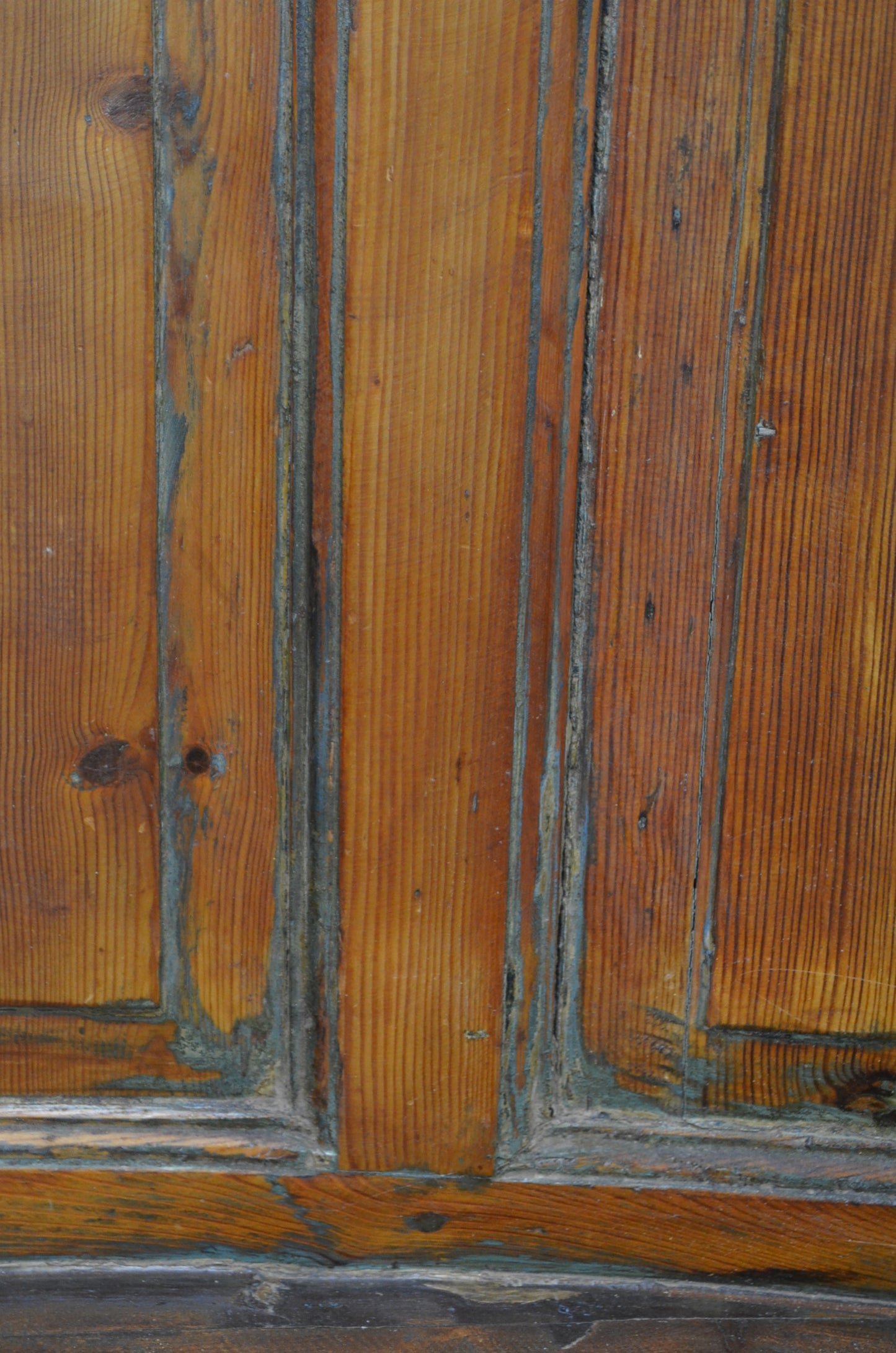 Early 19th Century Pine Tavern Settle