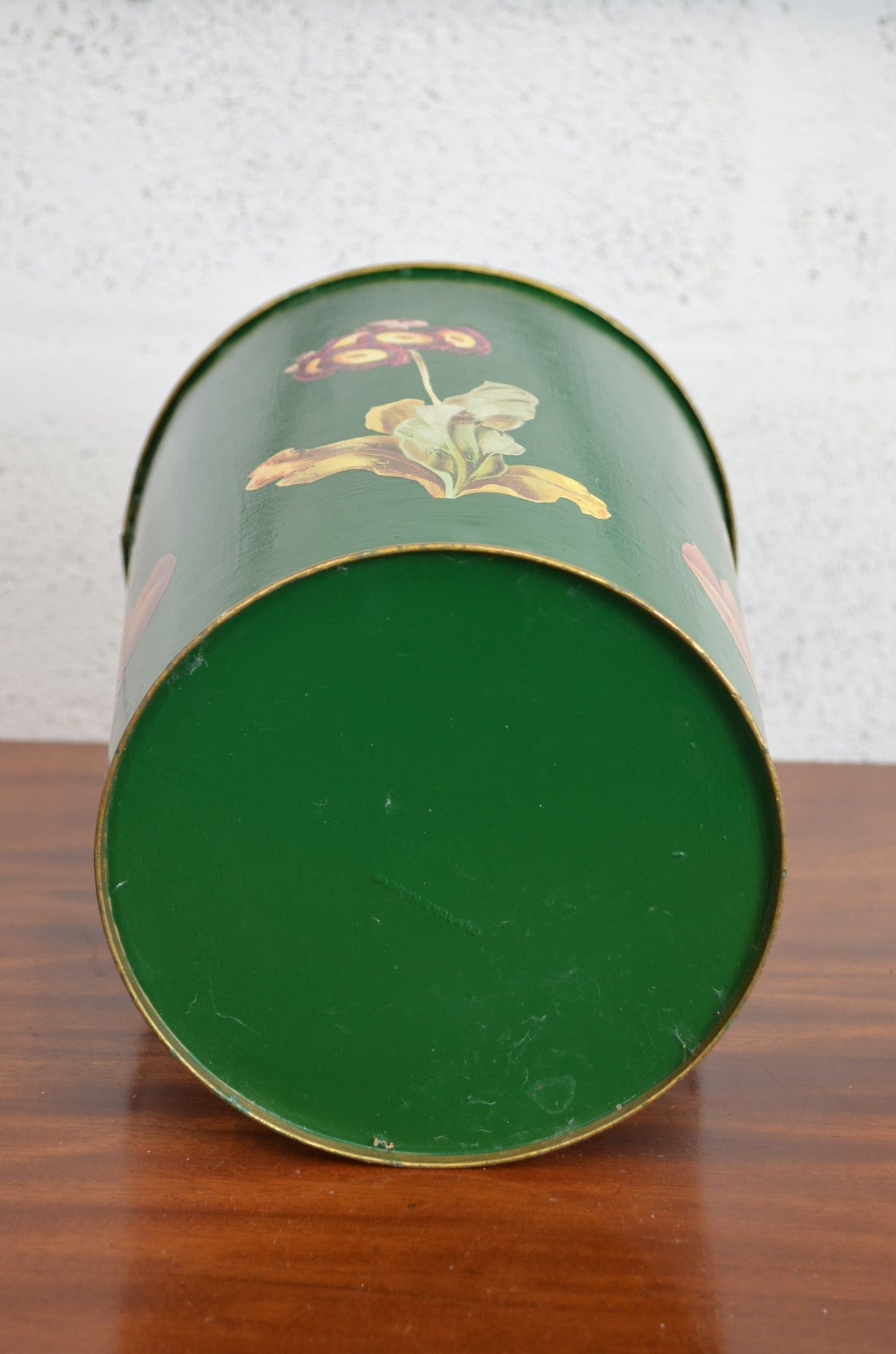Retro Metal Waste Paper Bin