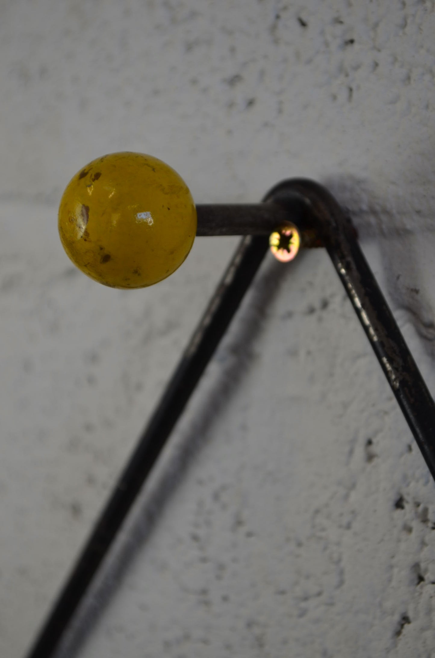 Original Coloured Ball Atomic Coat Rack