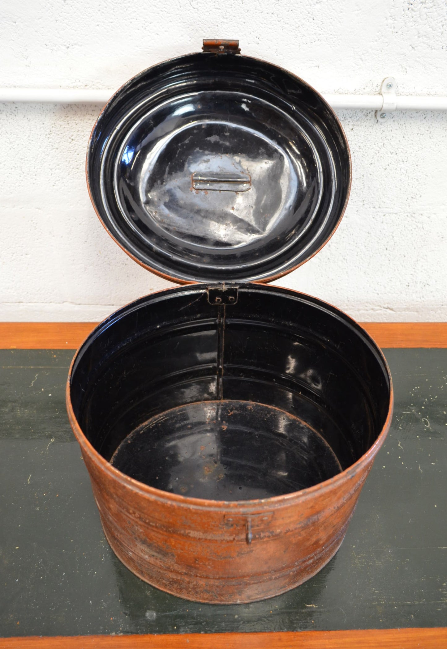 Early 20th Century Metal/Toleware Hat Box