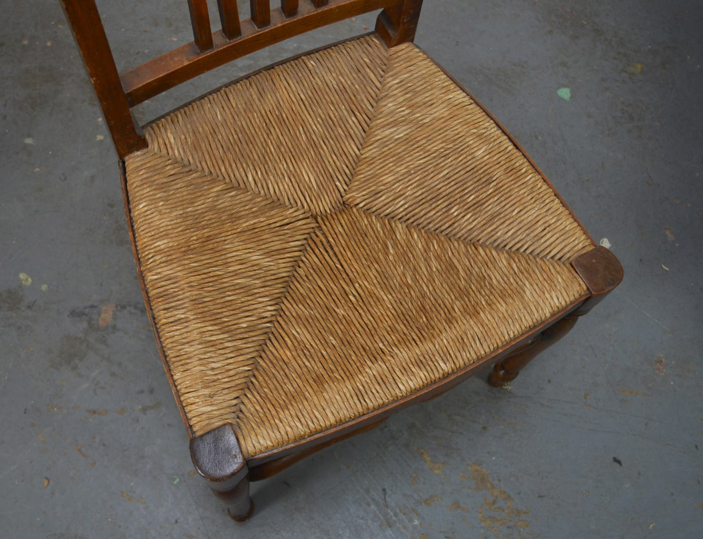 An Antique Ash & Elm Wood Chair
