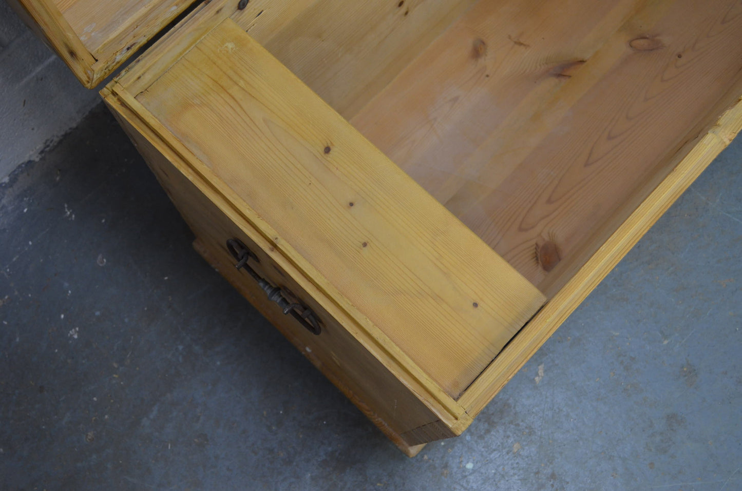 Victorian Stripped Pine Blanket Box Storage