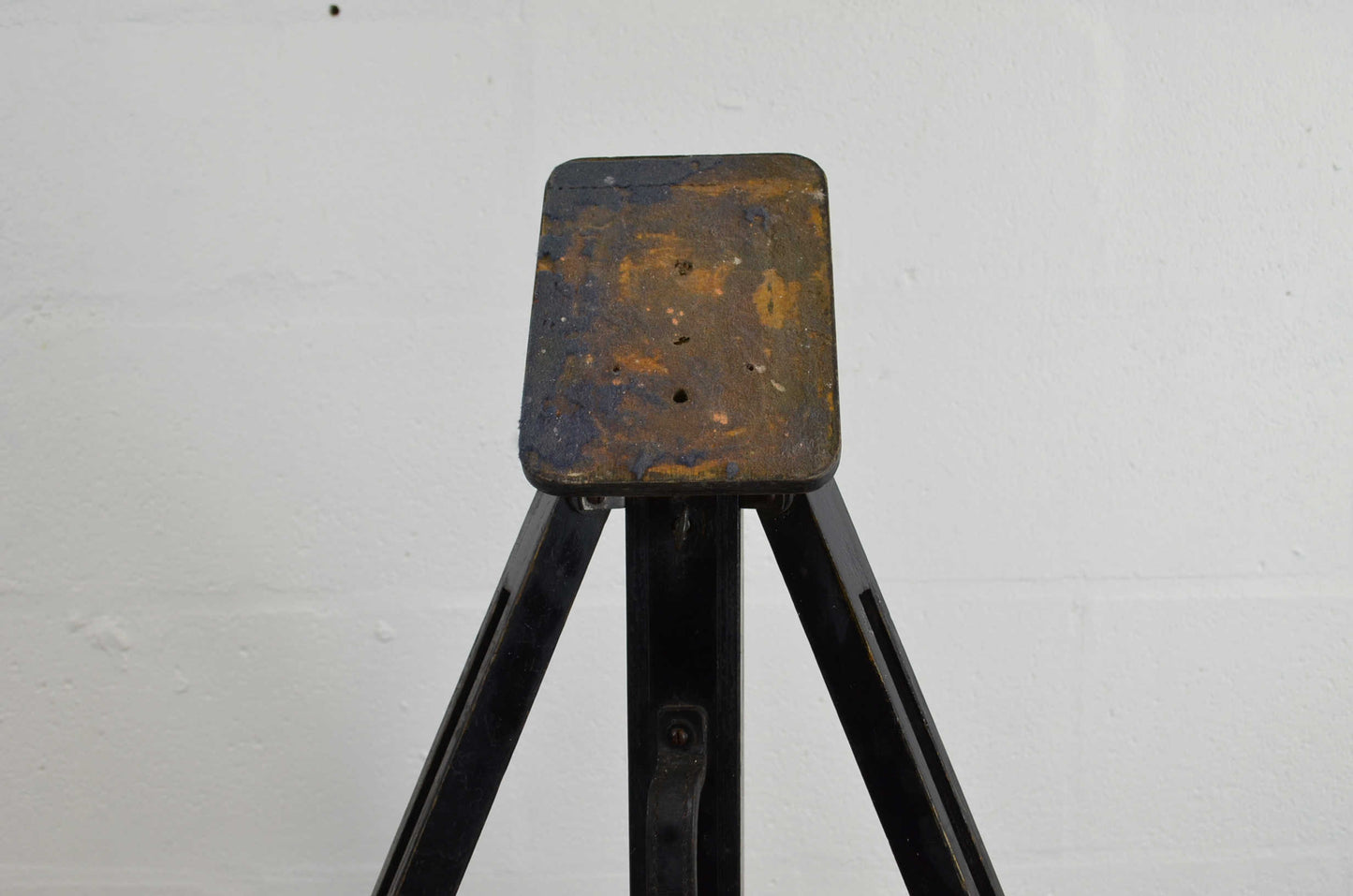 A Vintage Gandolfi, London Tripod