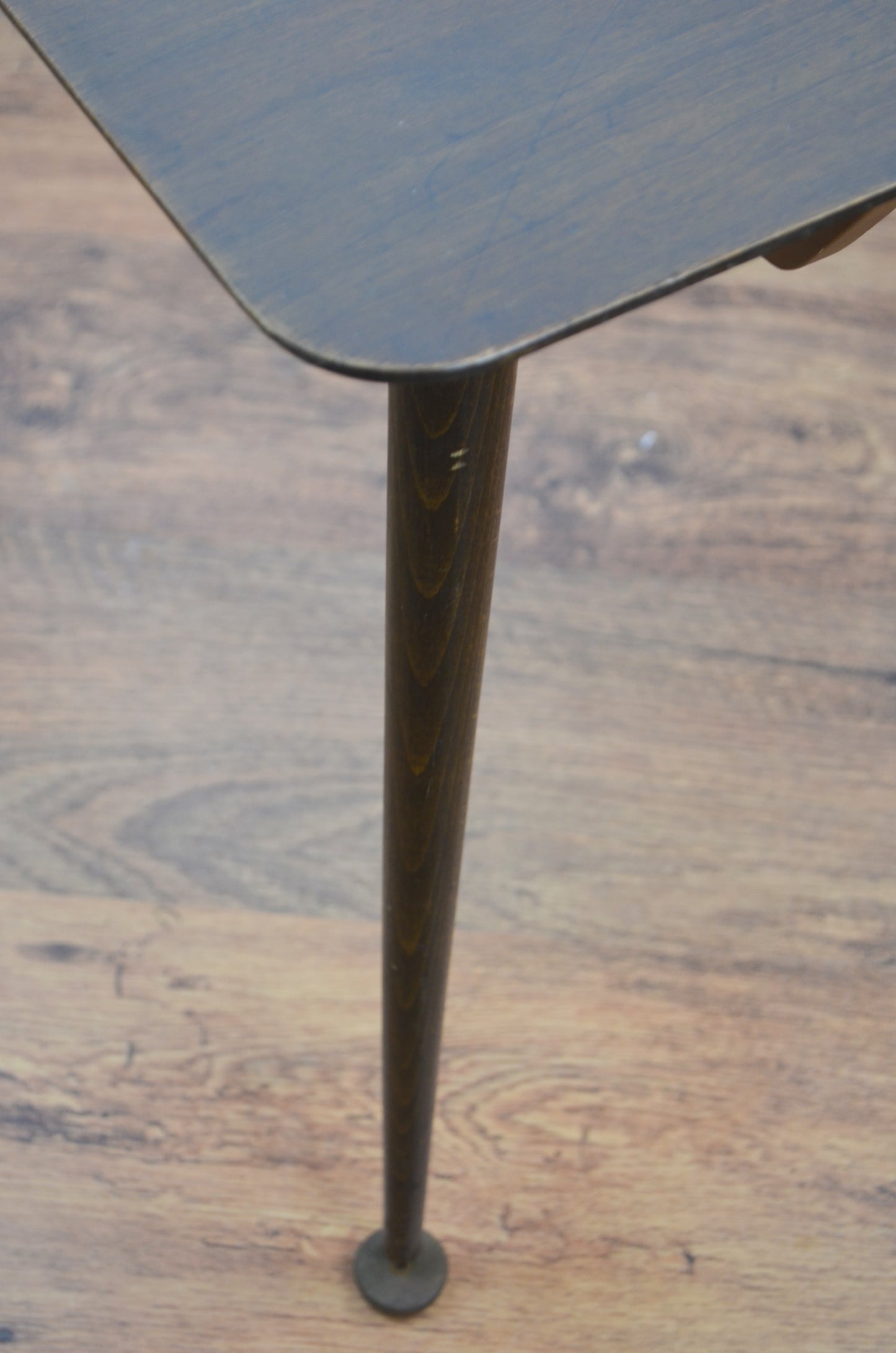 Side/Coffee Table With Rack