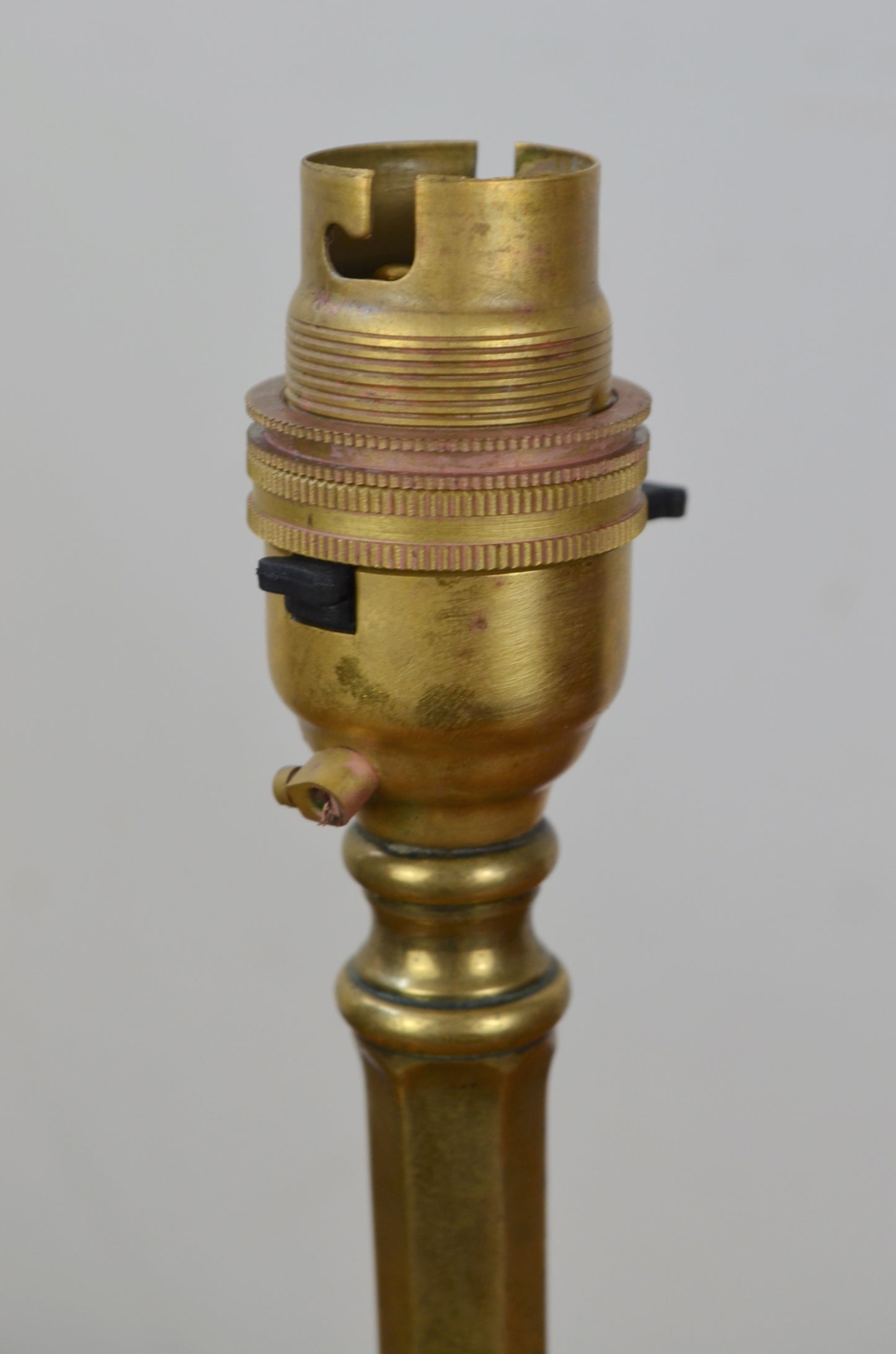 Antique Brass Pullman Lamp