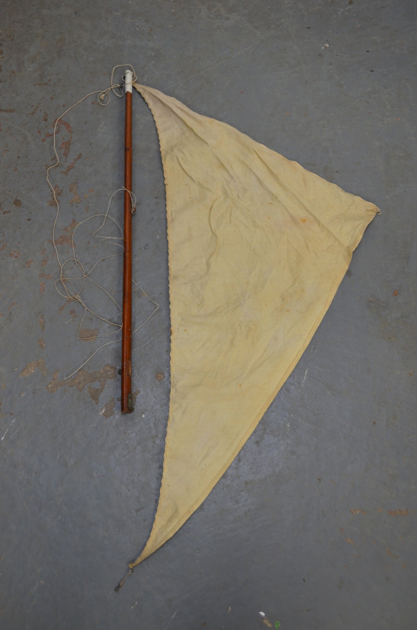 Antique Pond Yacht (for restoration)