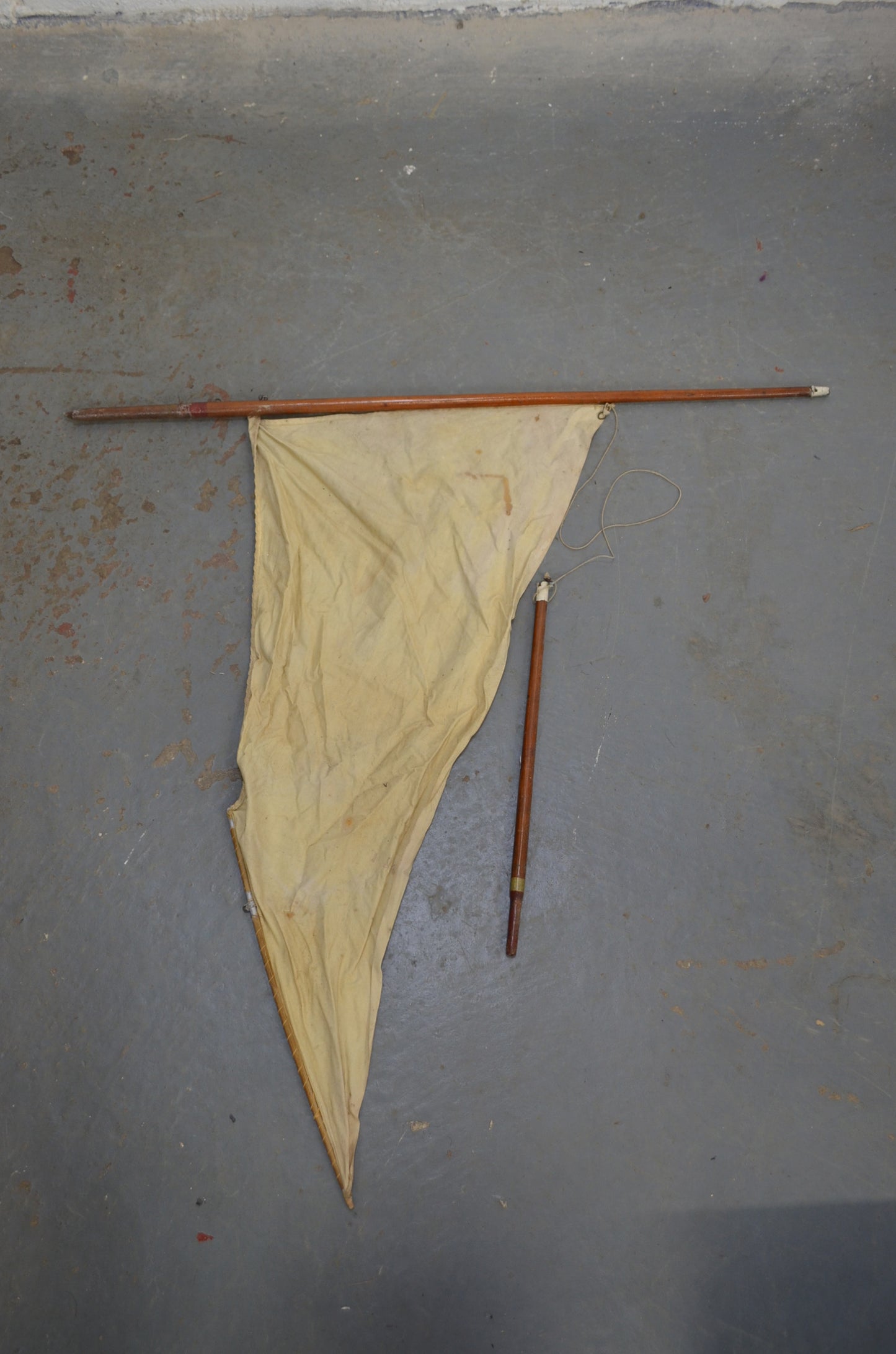 Antique Pond Yacht (for restoration)