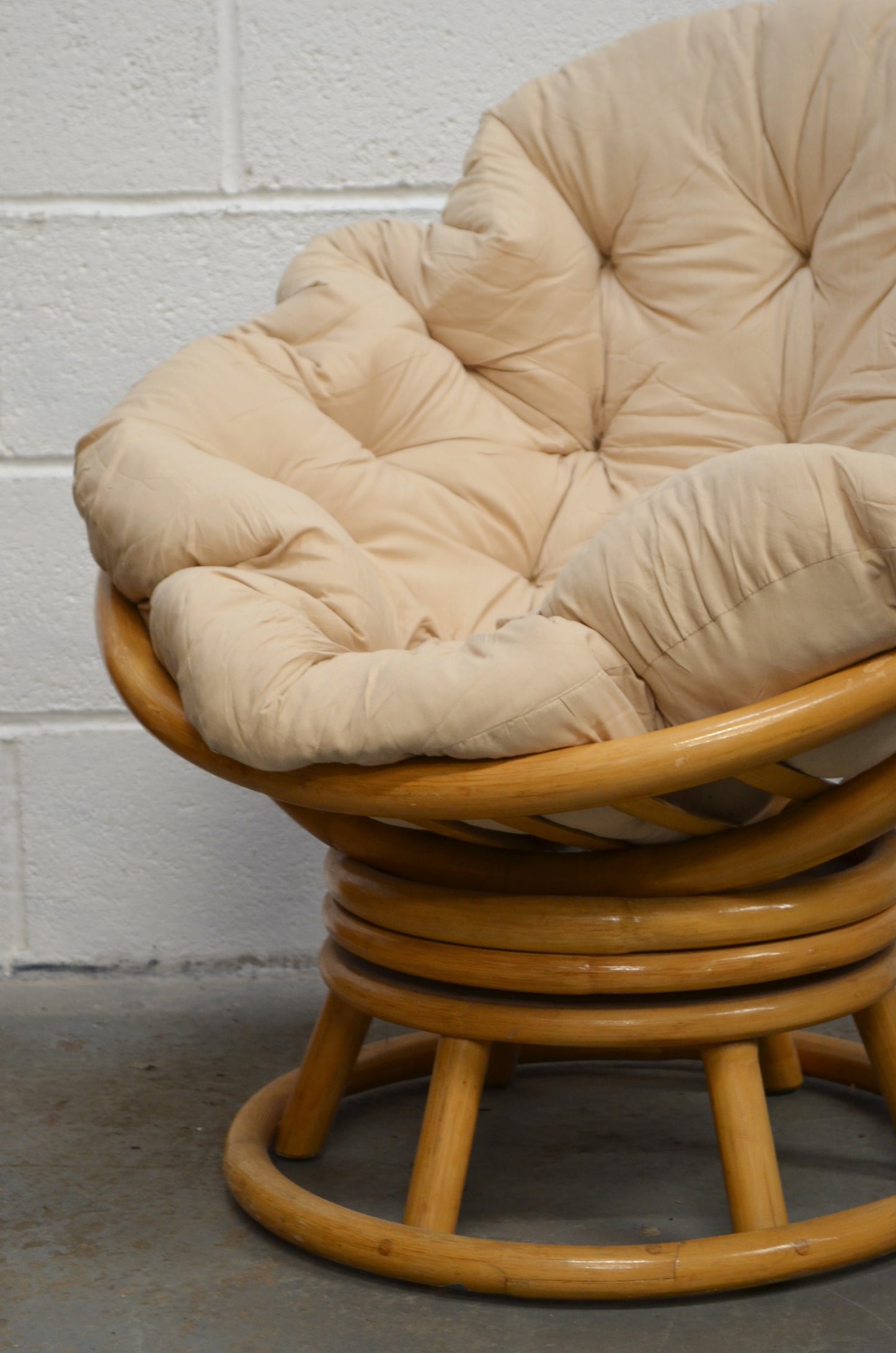 Bamboo Swivel Lounge Chair