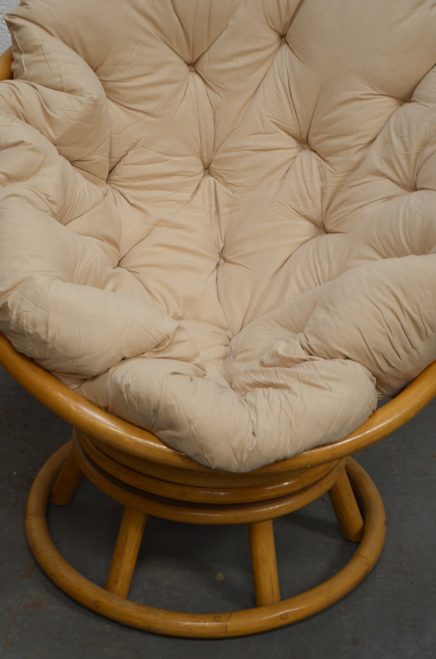 Bamboo Swivel Lounge Chair