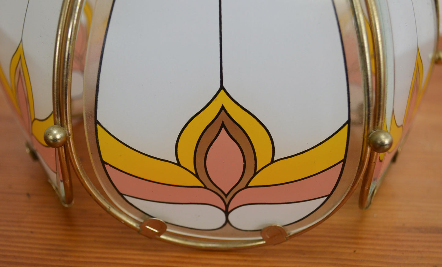 Vintage Petal Pendant Light