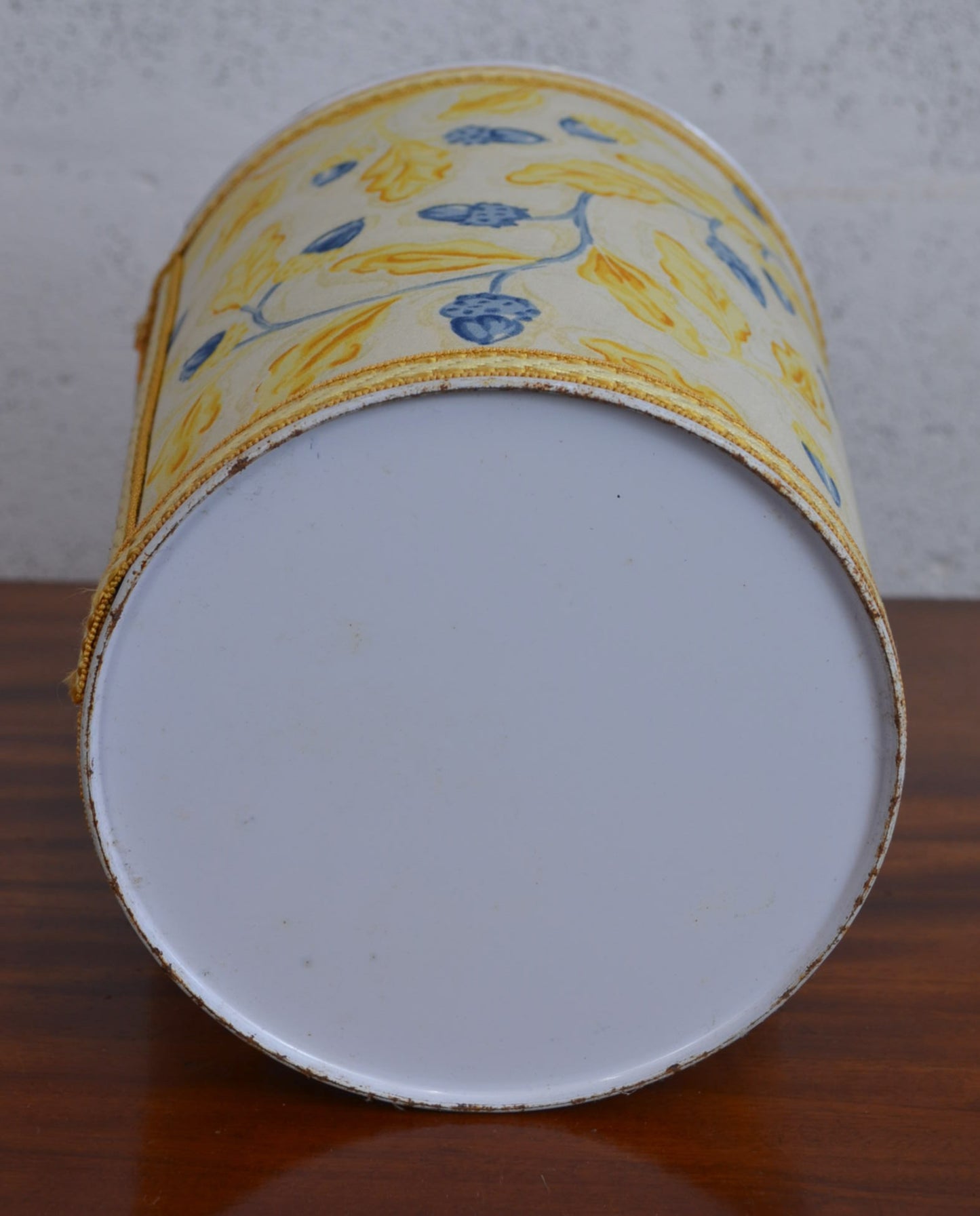 Retro Metal Waste Paper Bin