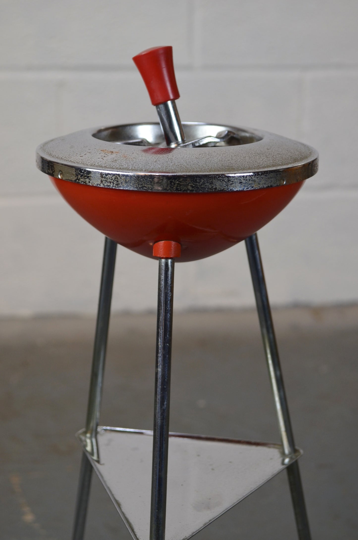 Vintage Atomic Cigarette Ashtray