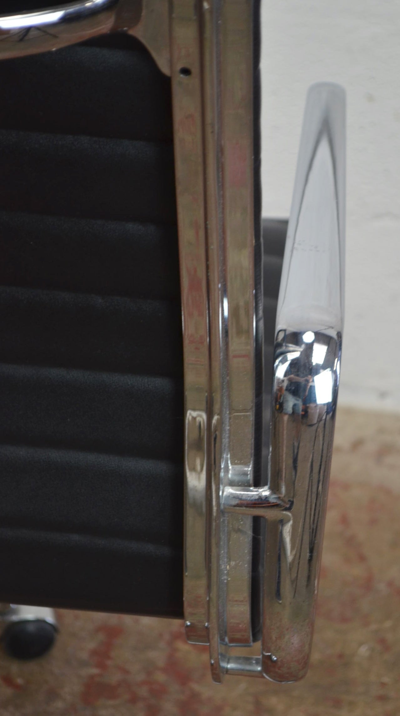 Vintage/Retro Charles & Ray Eames - Model EA 119