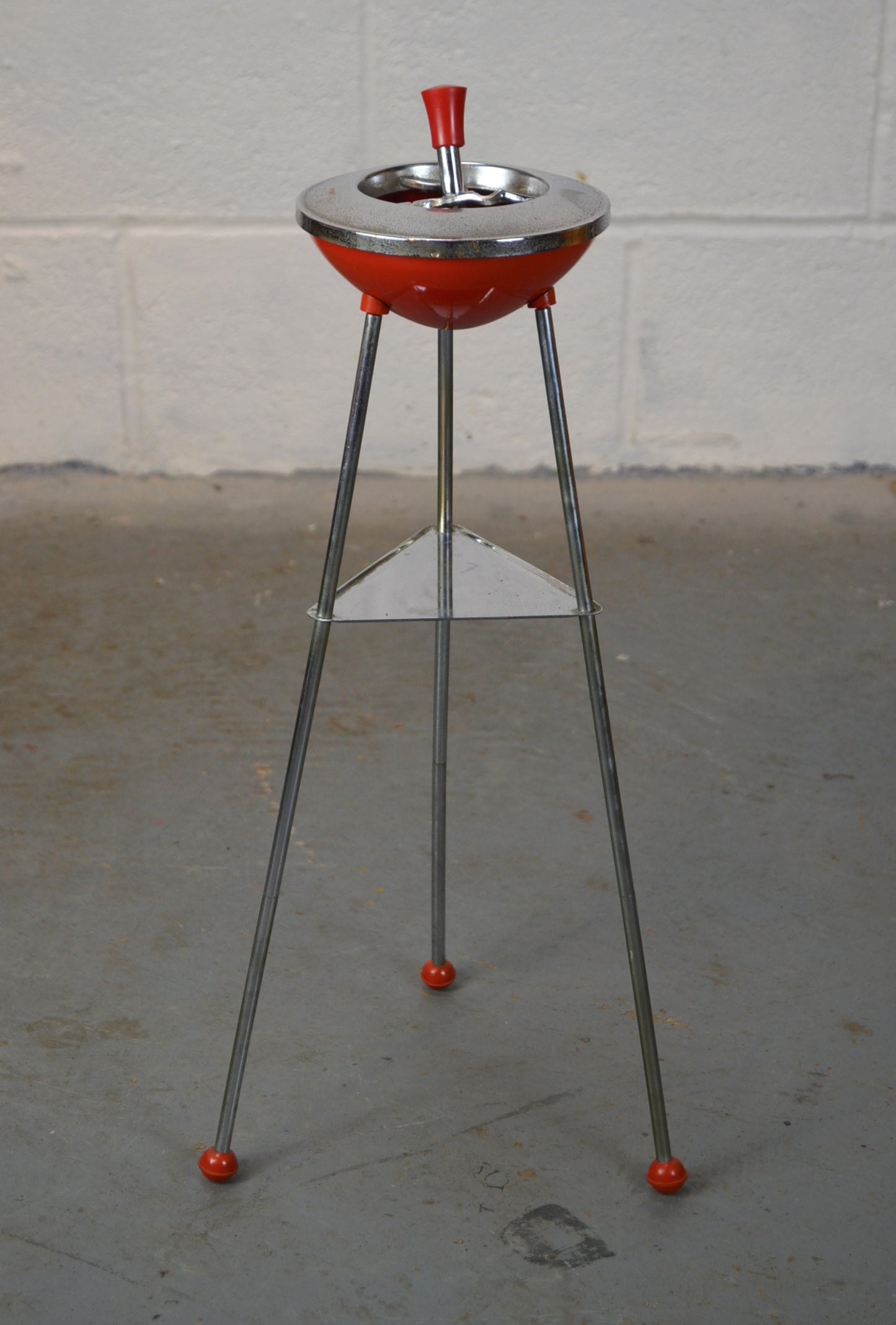 Vintage Atomic Cigarette Ashtray