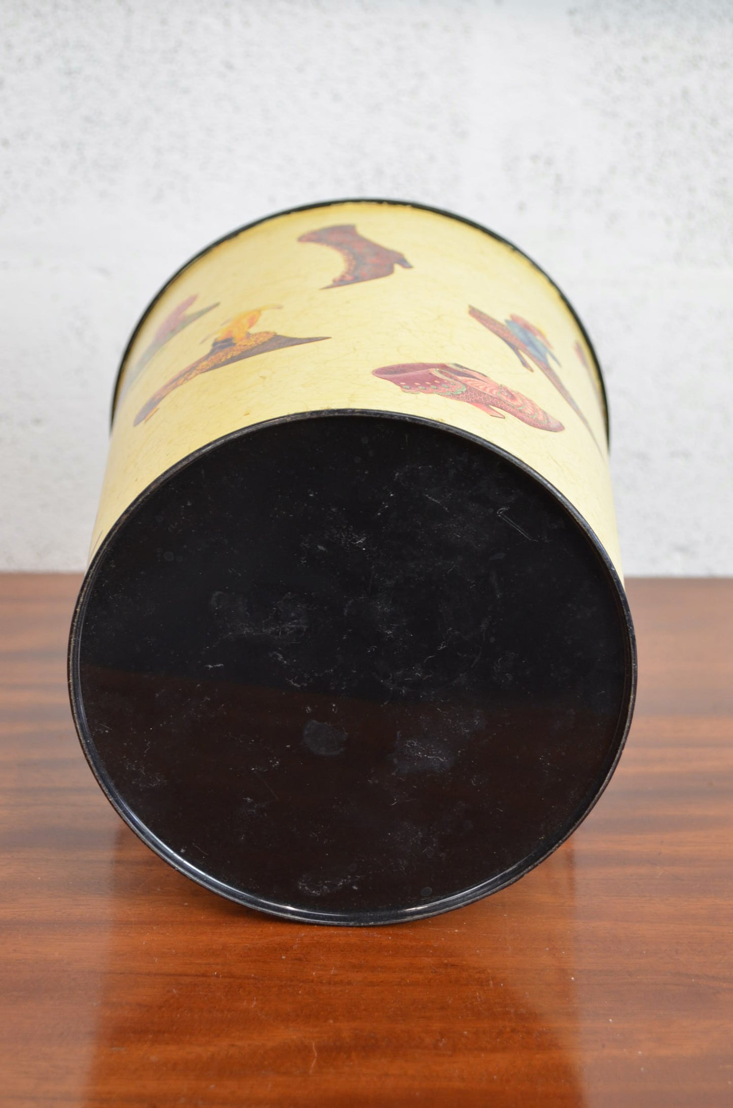 Retro Metal Waste Paper Bin