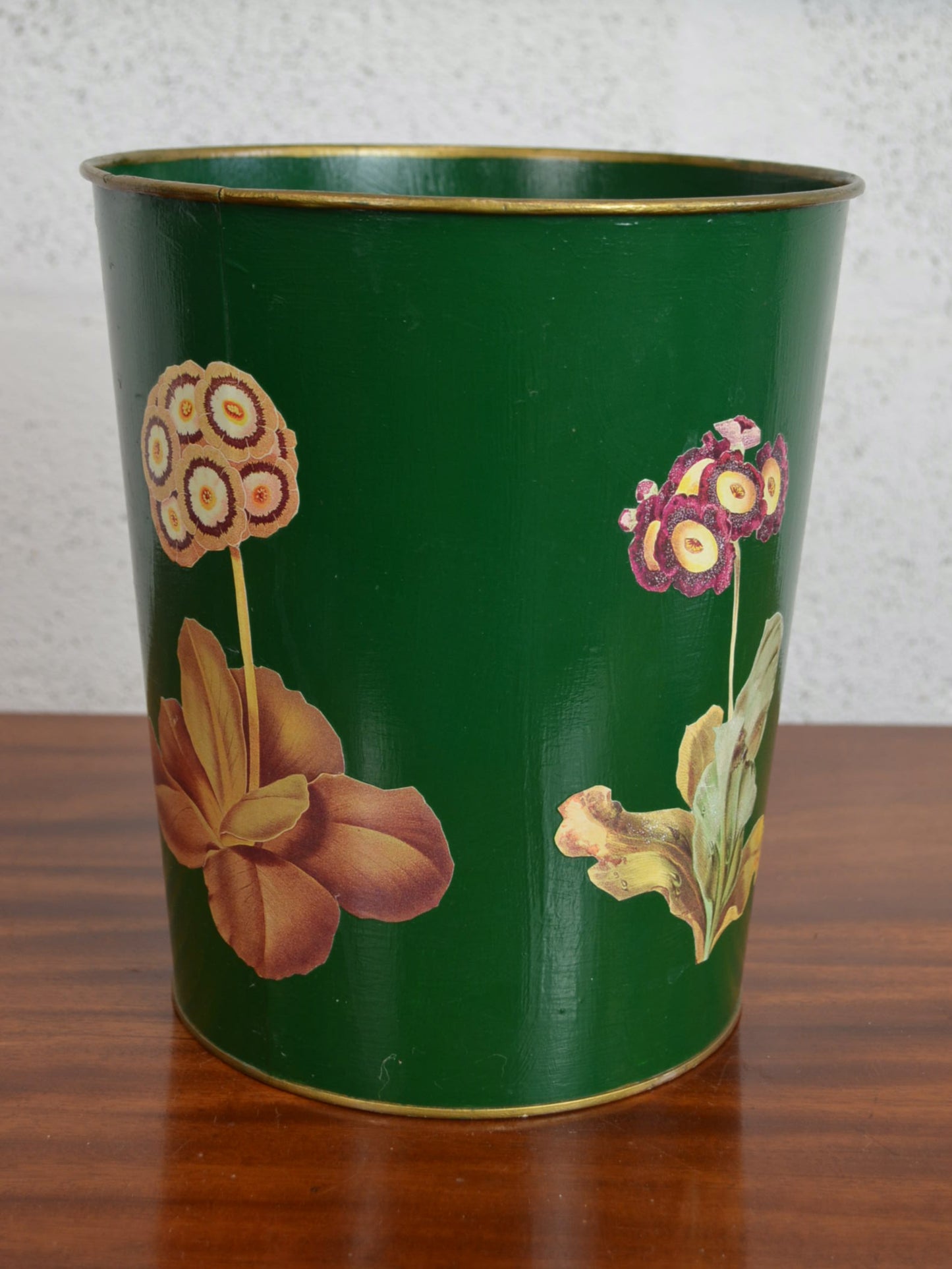 Retro Metal Waste Paper Bin