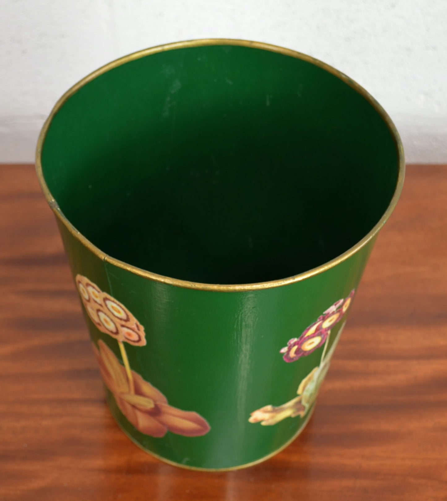 Retro Metal Waste Paper Bin