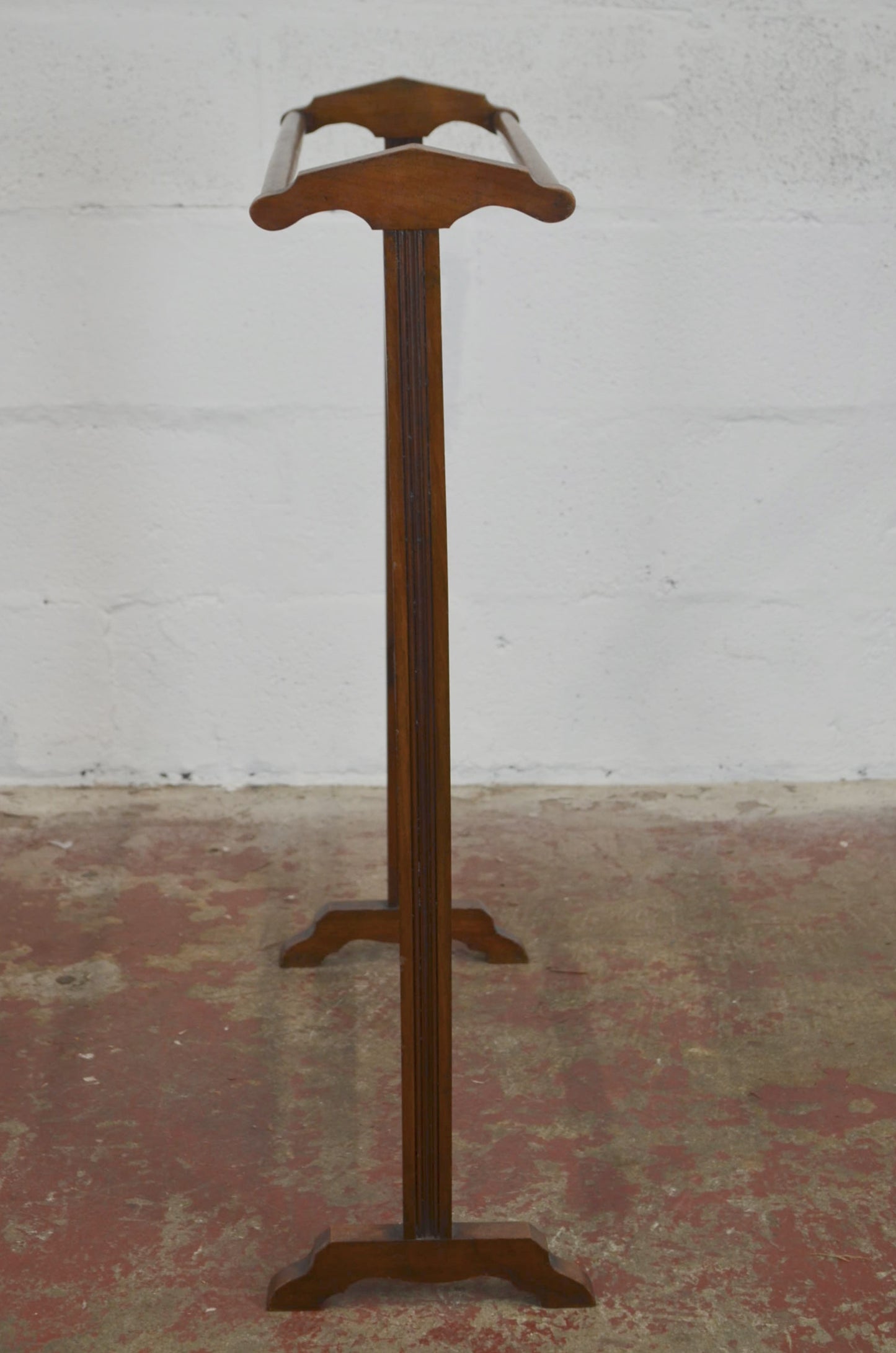 An Antique Four Support Towel/Clothes Rail