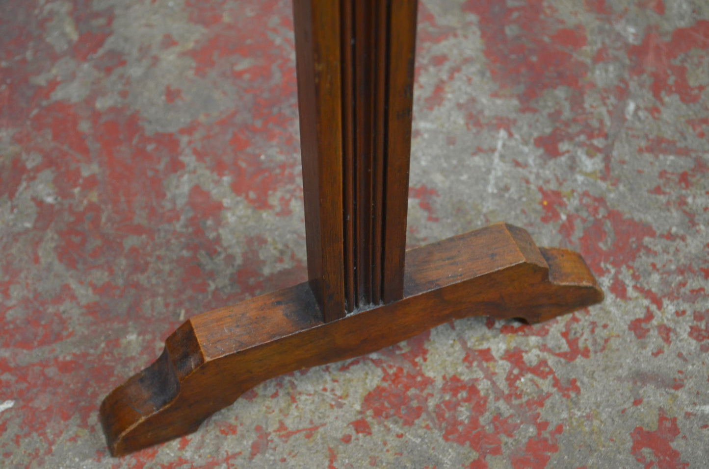 An Antique Four Support Towel/Clothes Rail