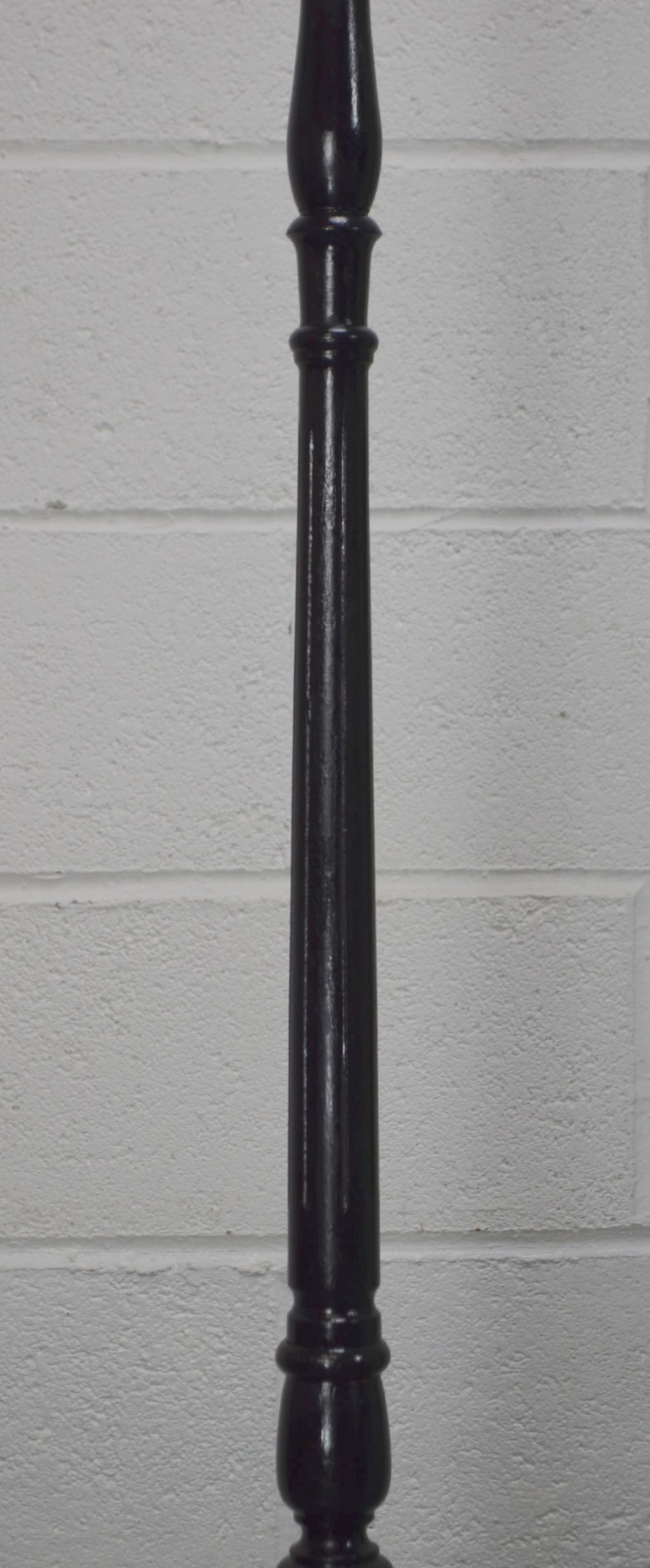 Vintage Ebonised Floor Lamp (J1)