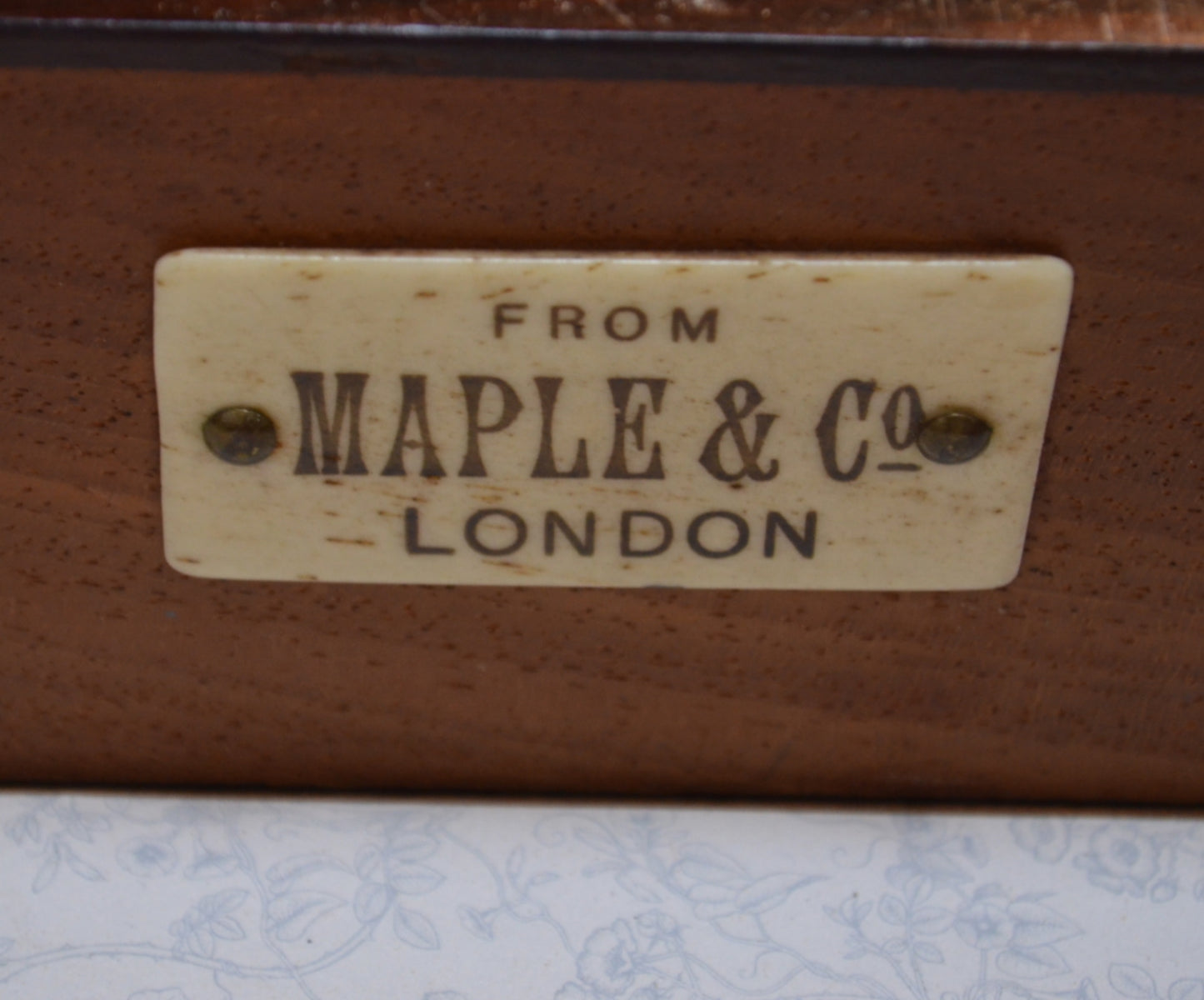 A 19th Century Ladies Writing Table