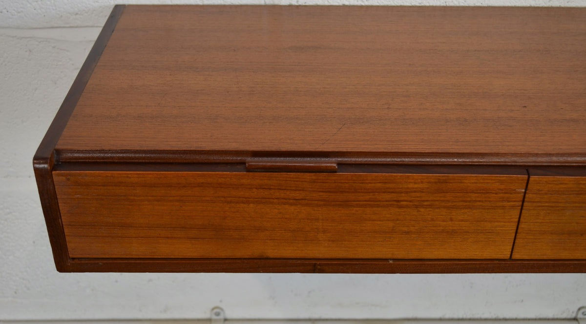 A Vintage Beaver & Tapley Floating Drawer/Desk