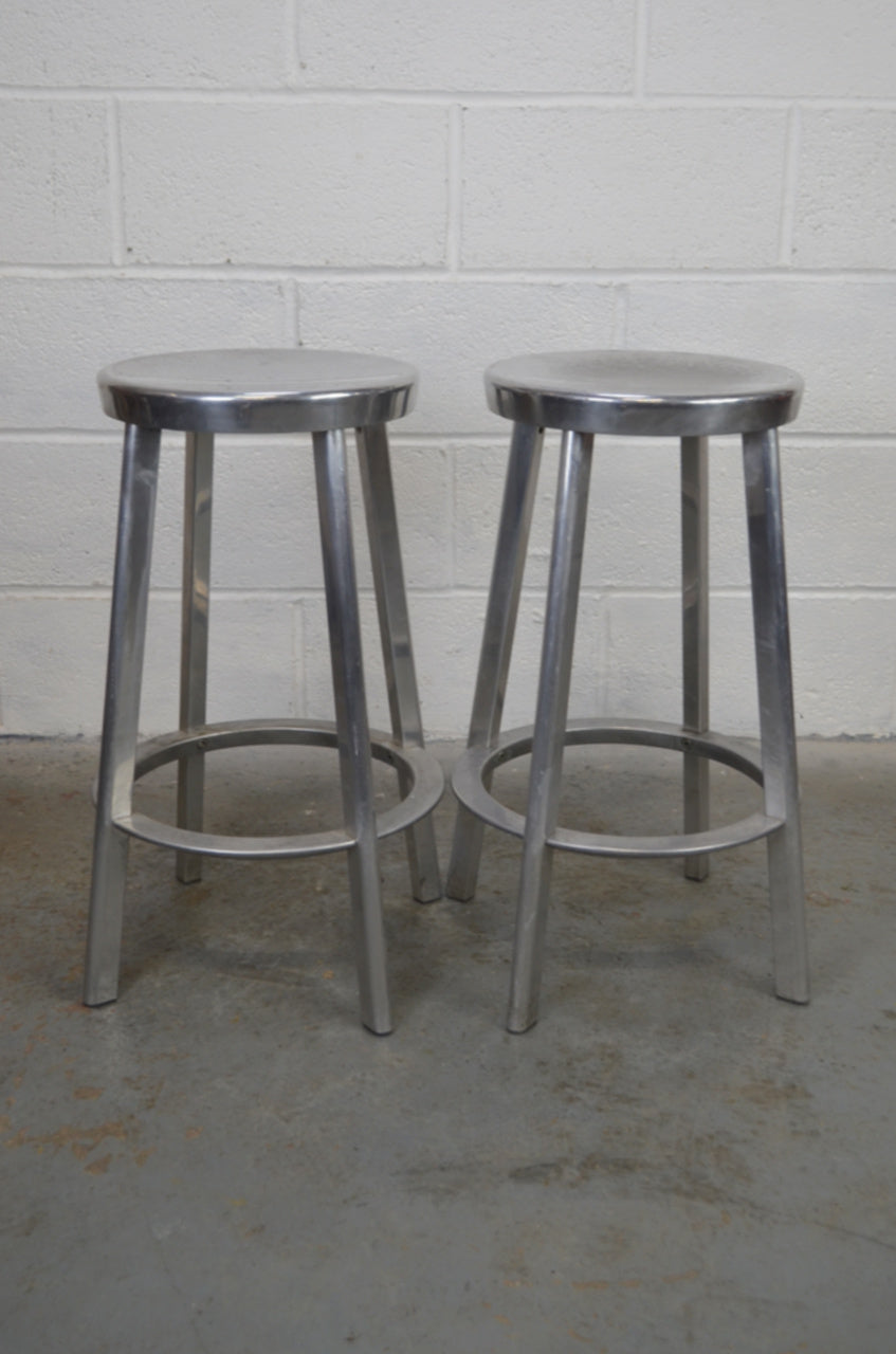 A Pair Of Vintage Aluminium Stools - Magis Deja-Vu
