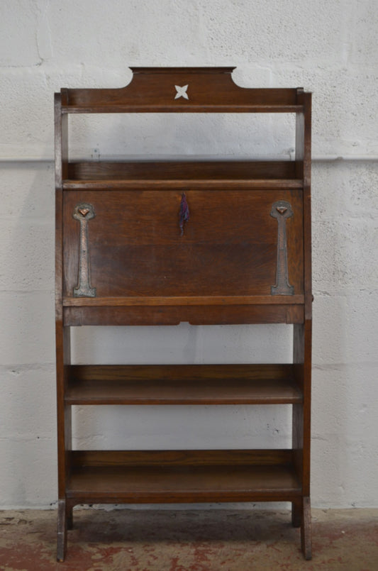 Arts & Crafts 20th Century Oak Bureau