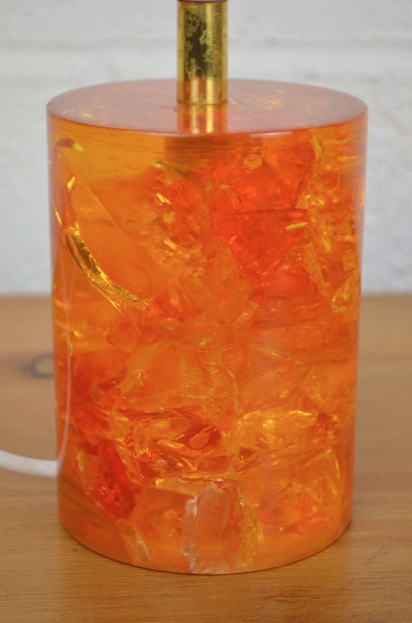 Vintage Shatterline Lamp