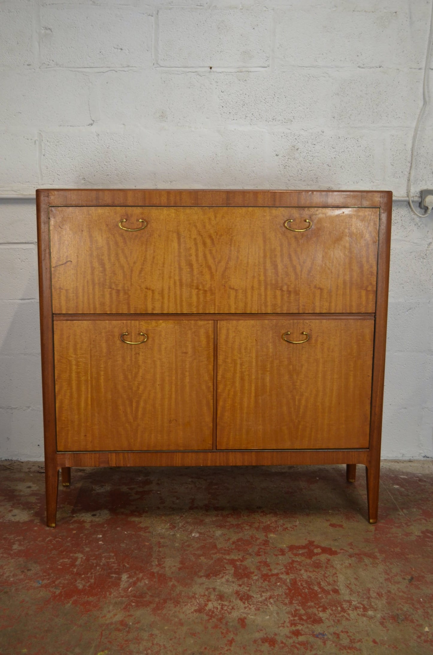 Greaves & Thomas Furniture - Mid Century Writing Desk / Drinks Cocktail Bar (Set Of Sex Education)