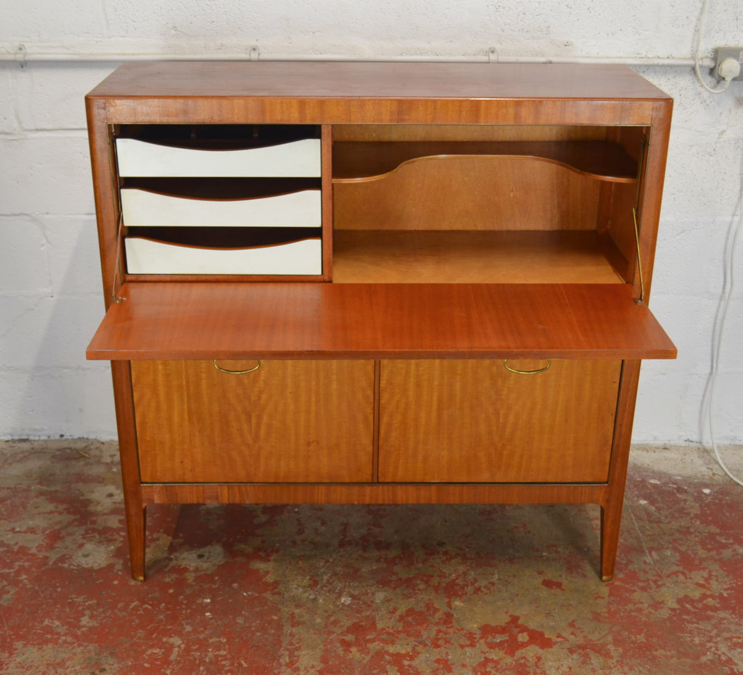 Greaves & Thomas Furniture - Mid Century Writing Desk / Drinks Cocktail Bar (Set Of Sex Education)