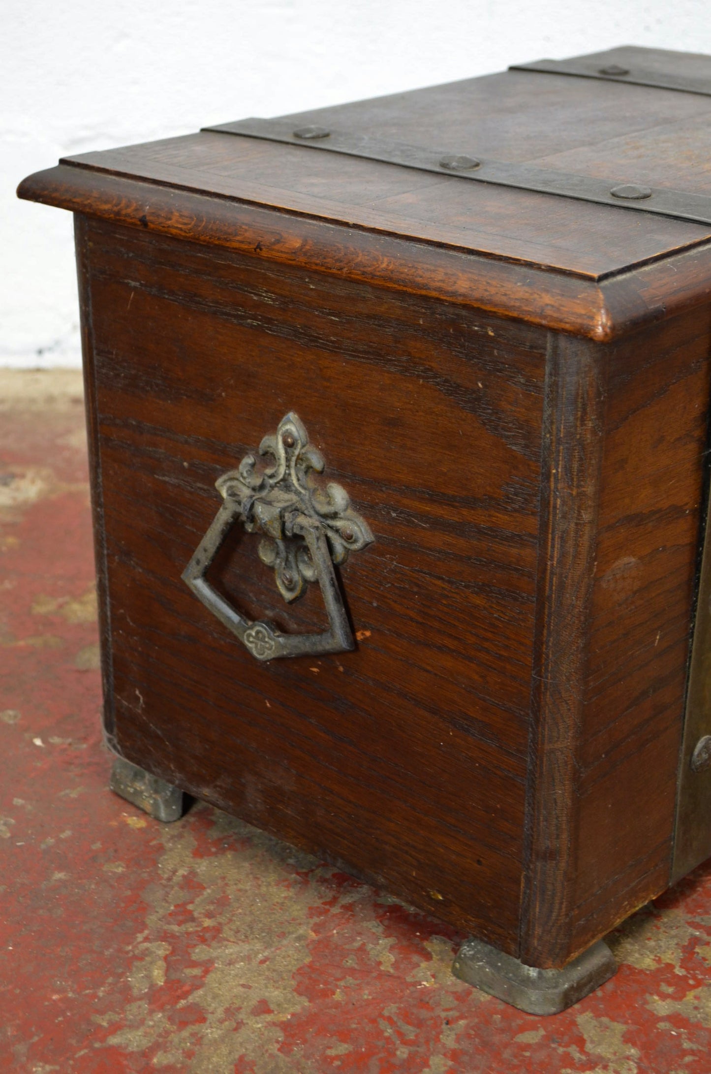 A Late 19th Century Oak Small Proportioned Chest Coffer.