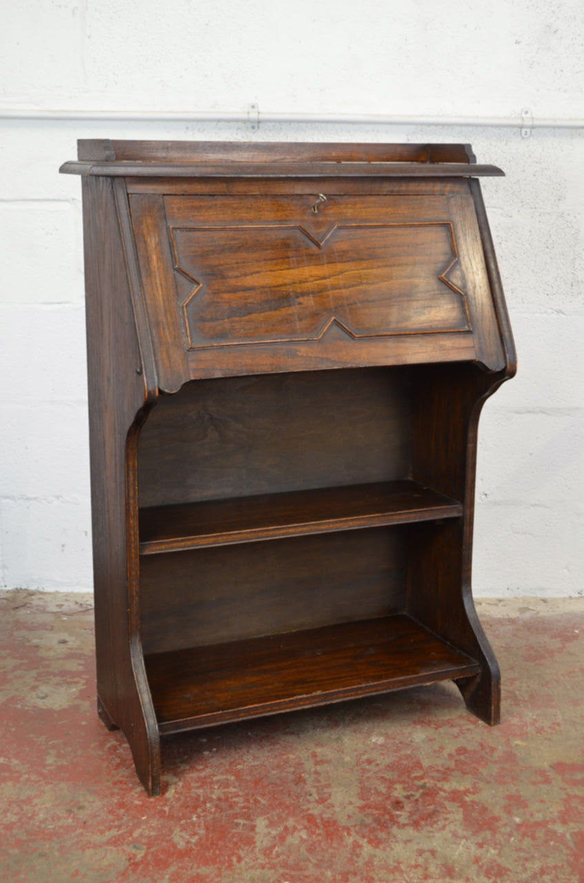 An Early 20th Century Oak Student's Bureau Writing Table – Alt Interiors