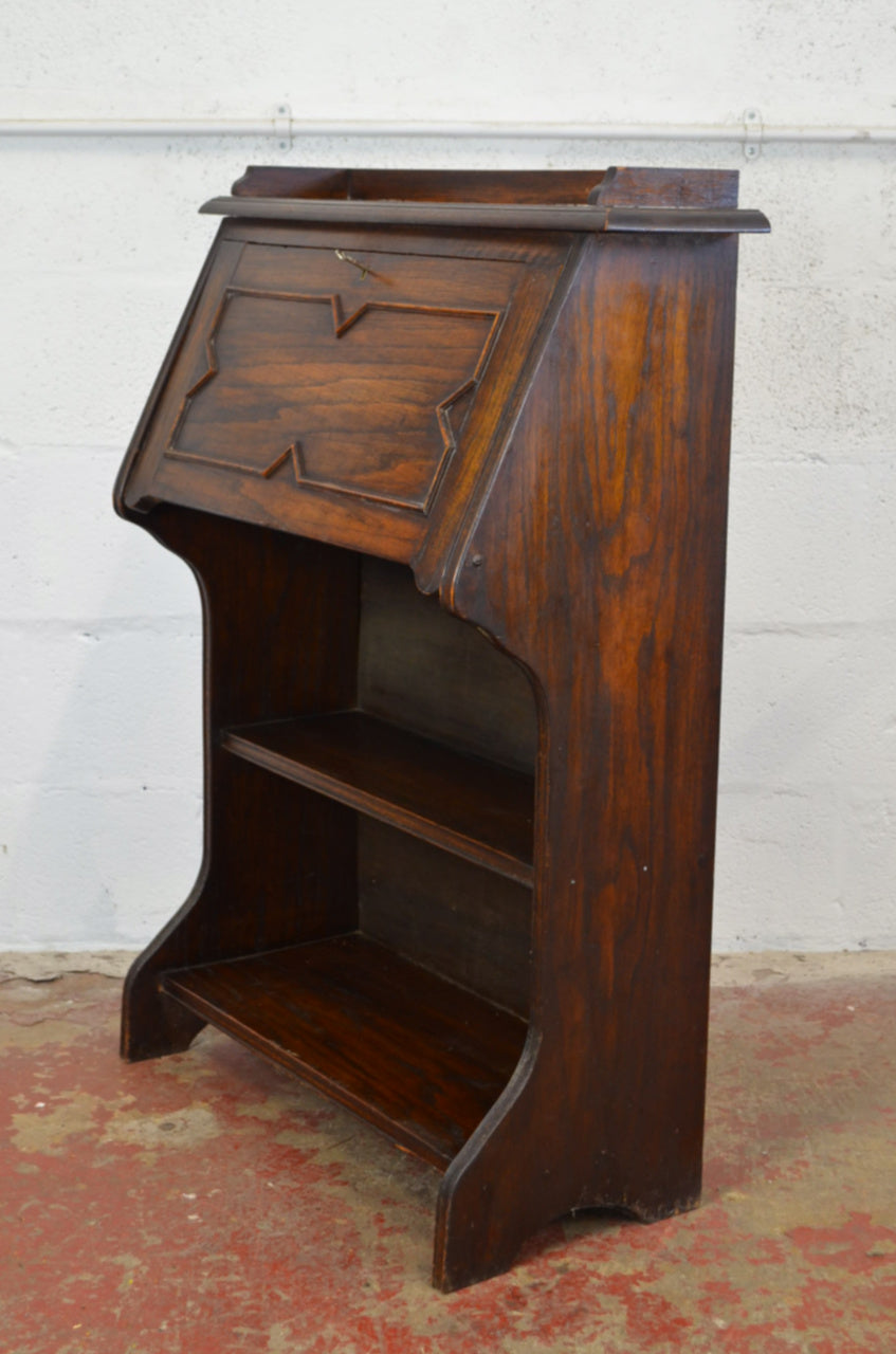 An Early 20th Century Oak Student's Bureau Writing Table
