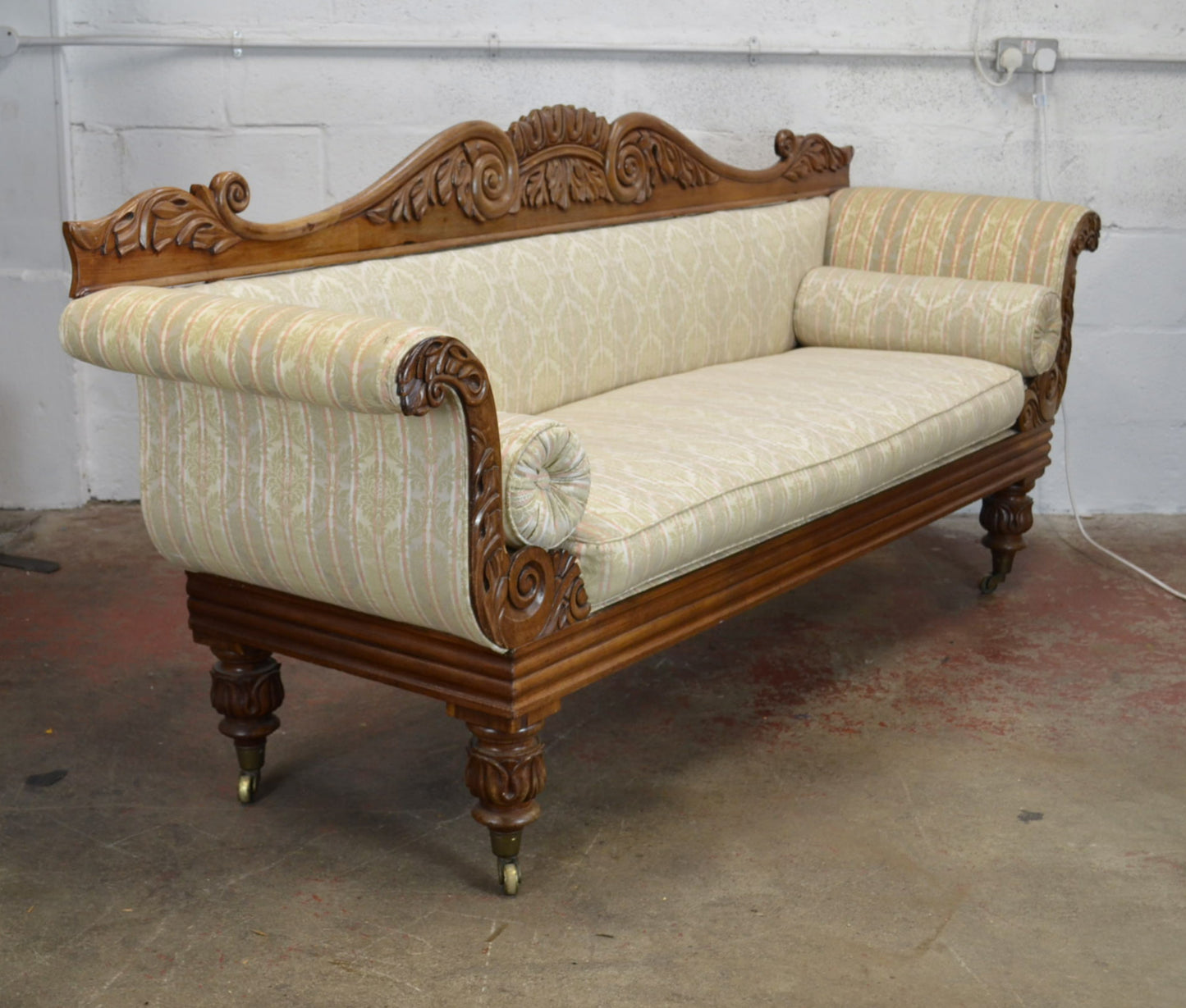 A William IV Chaise Longue Sofa
