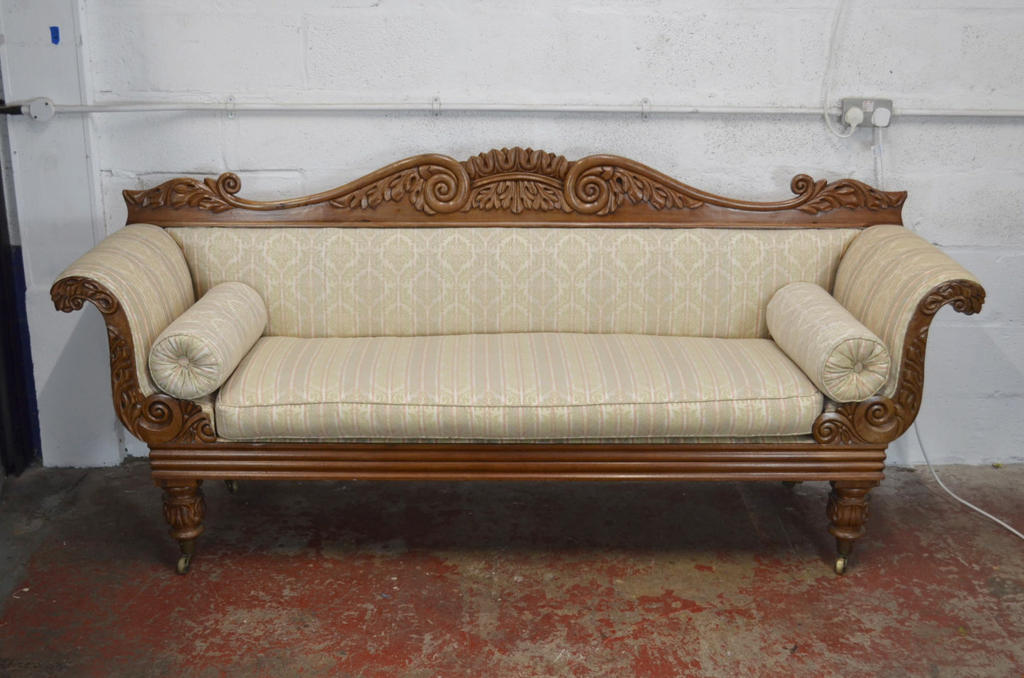 A William IV Chaise Longue Sofa