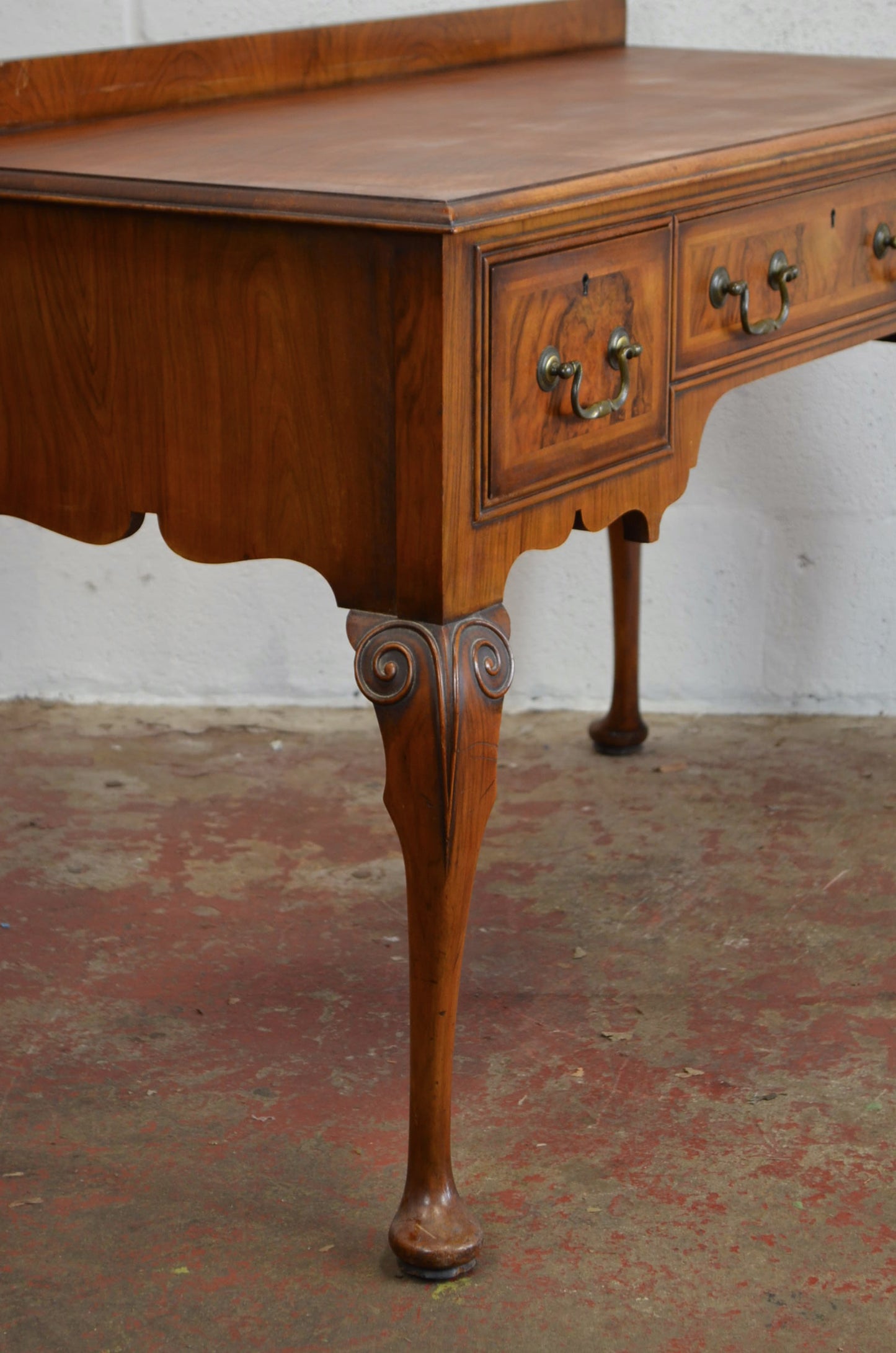 Waring & Gillow - A Queen Anne Revival Walnut Writing Table Desk