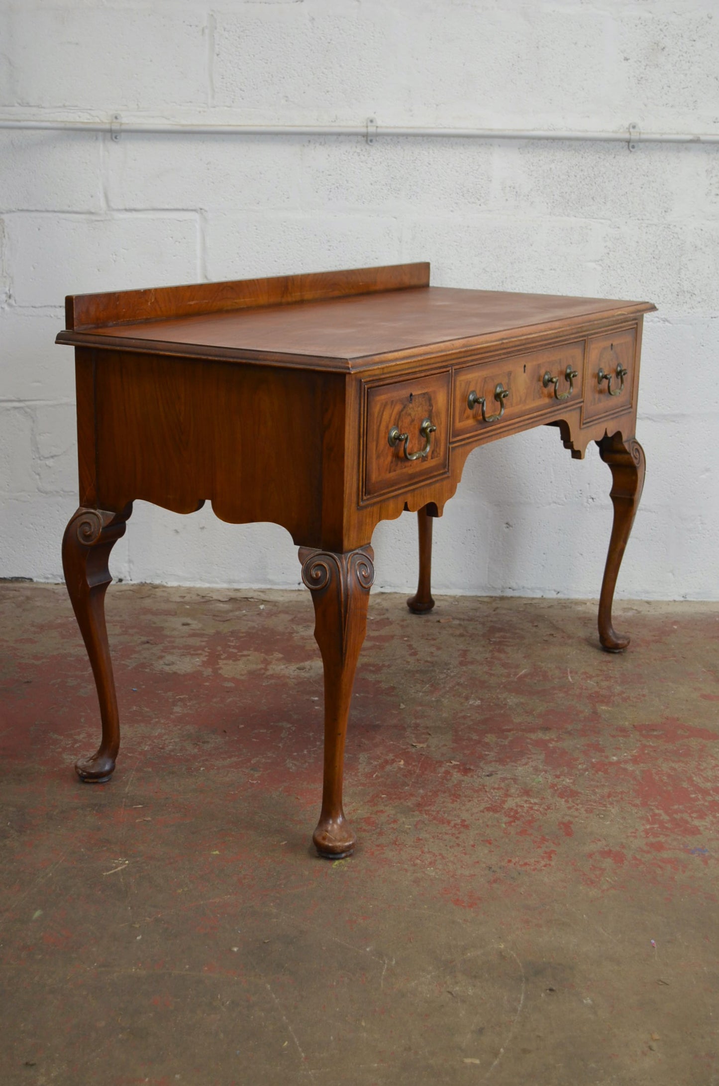 Waring & Gillow - A Queen Anne Revival Walnut Writing Table Desk