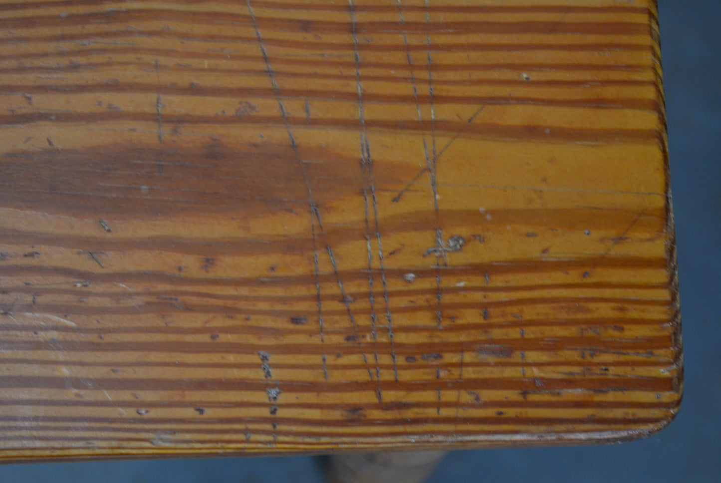 A Victorian Pine Table/Desk