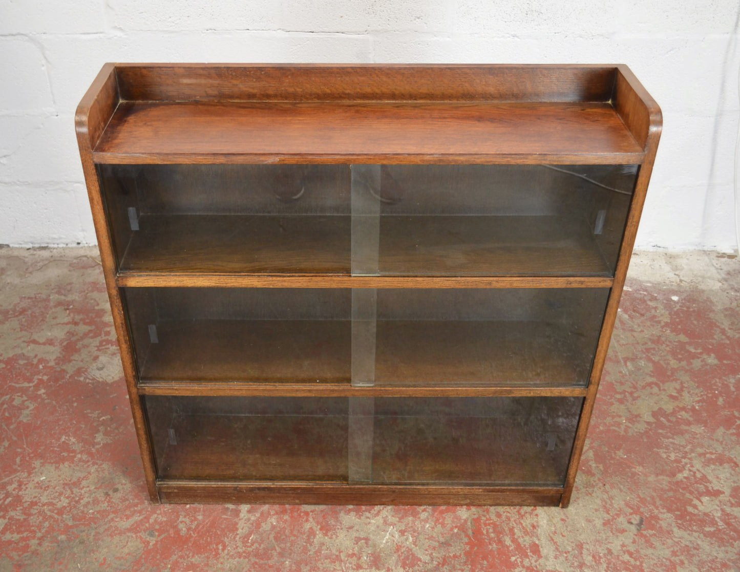 Vintage Mid Century Oak Bookcase/Cabinet