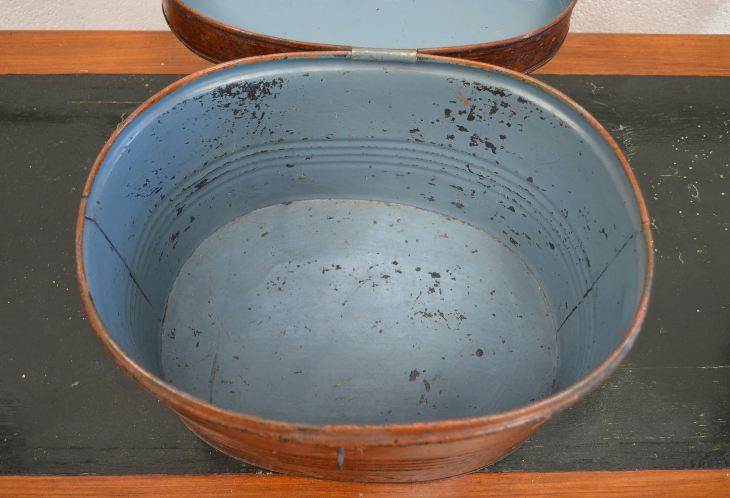 Early 20th Century Metal/Toleware Hat Box