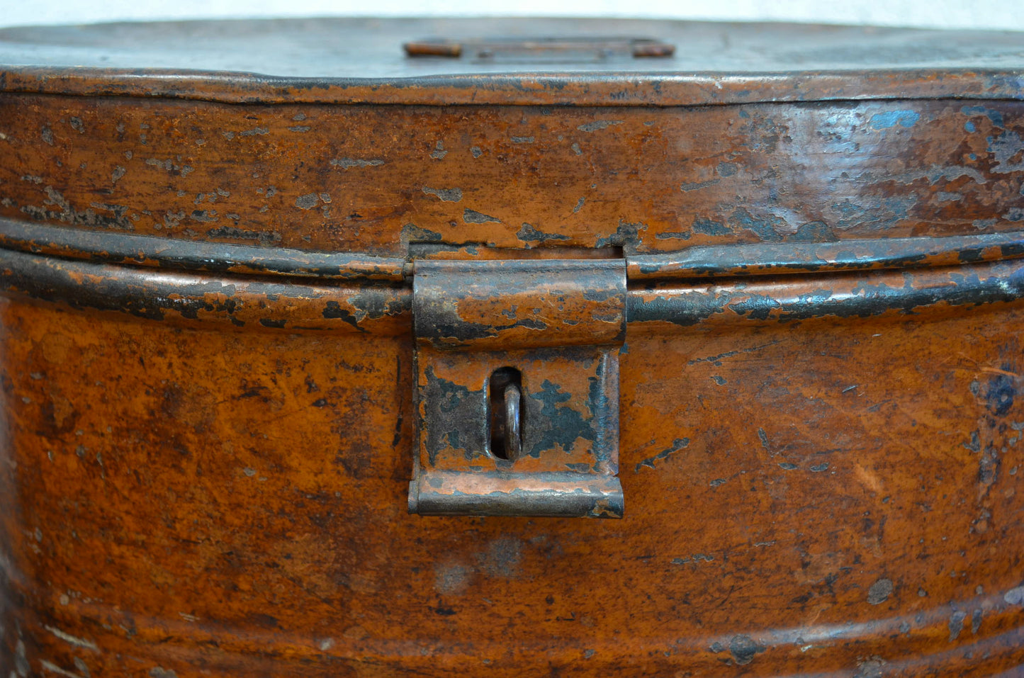 Early 20th Century Metal/Toleware Hat Box