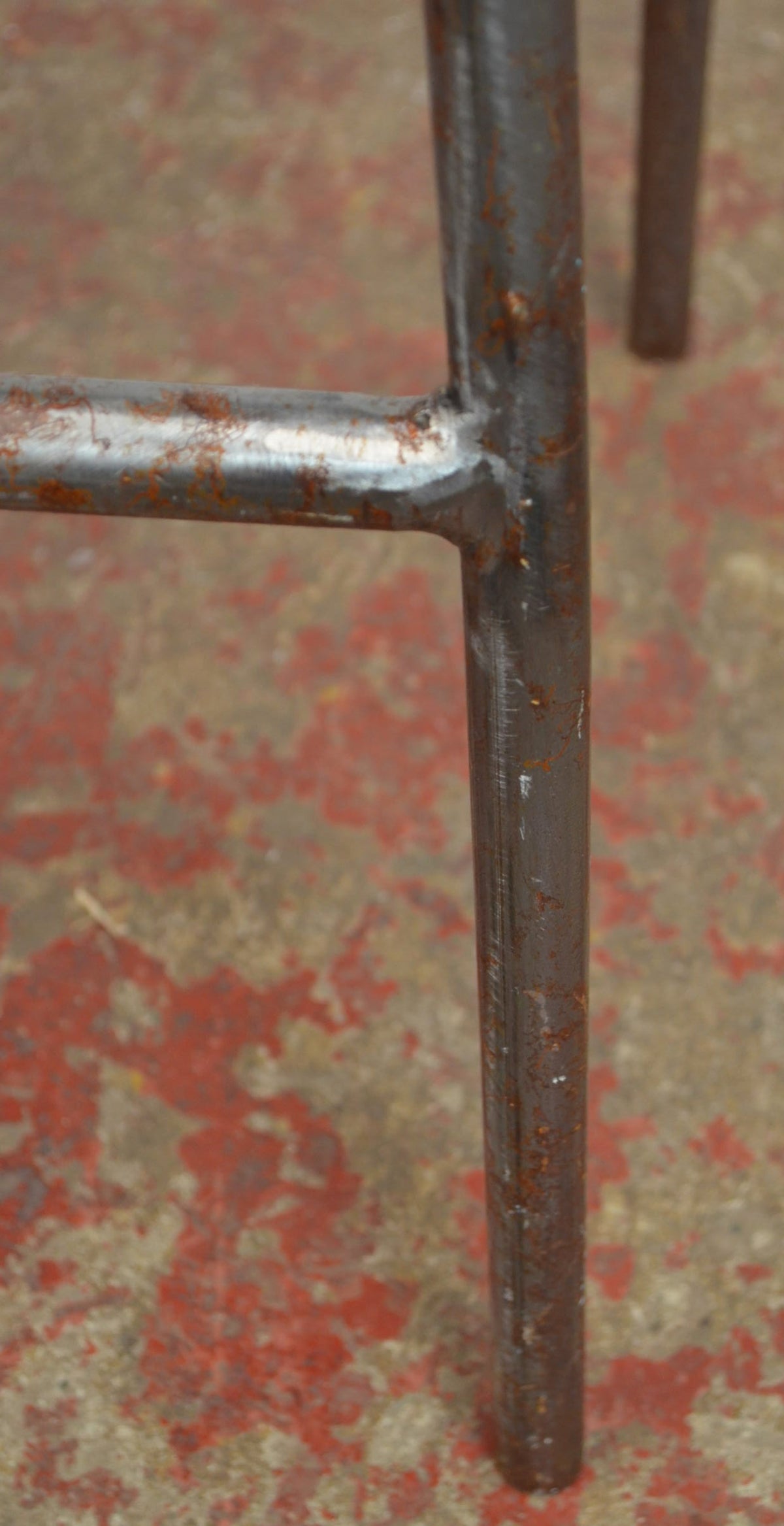Vibrazioni Art Design ‘SECCO’ Bar Stool – Upcycled Industrial Masterpiece