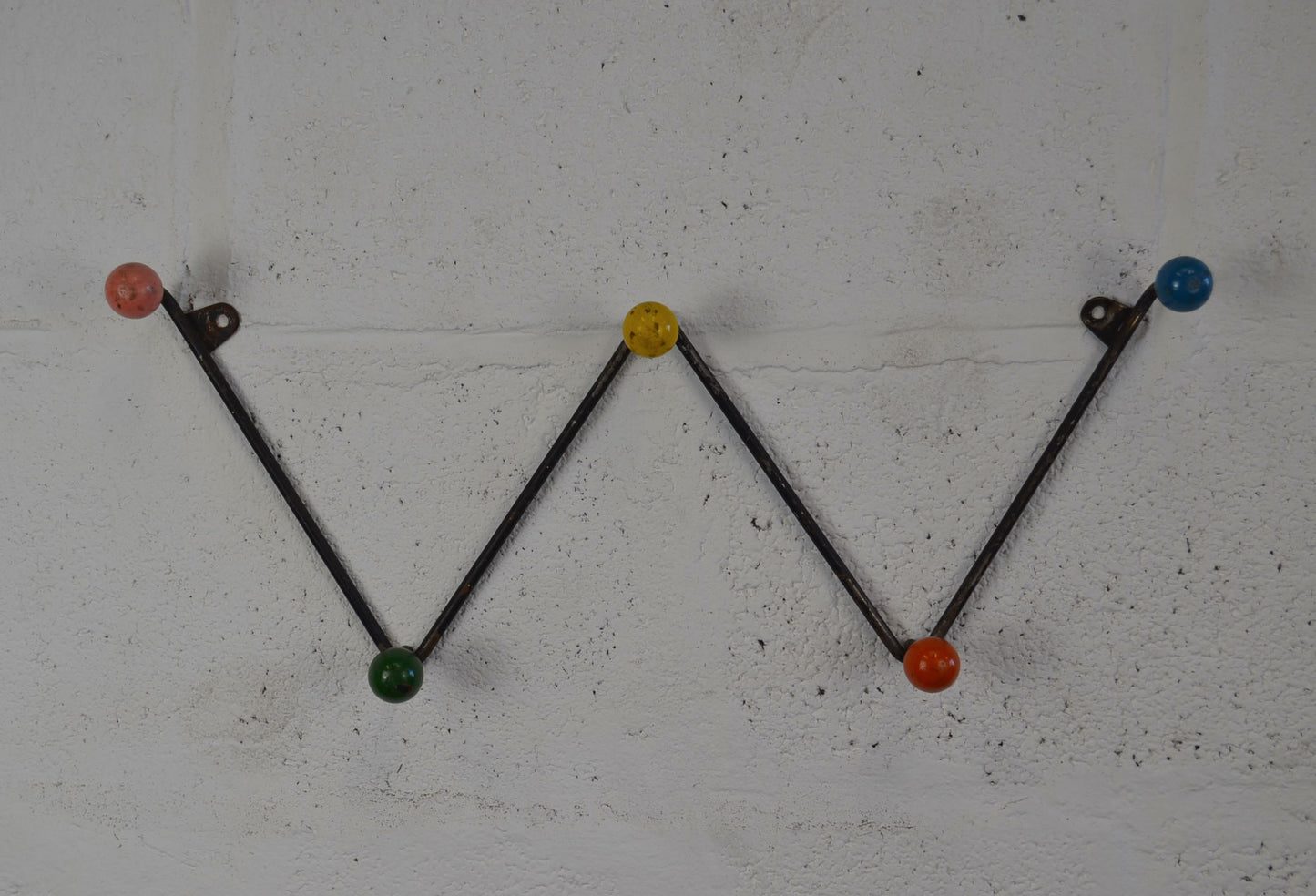 Original Coloured Ball Atomic Coat Rack