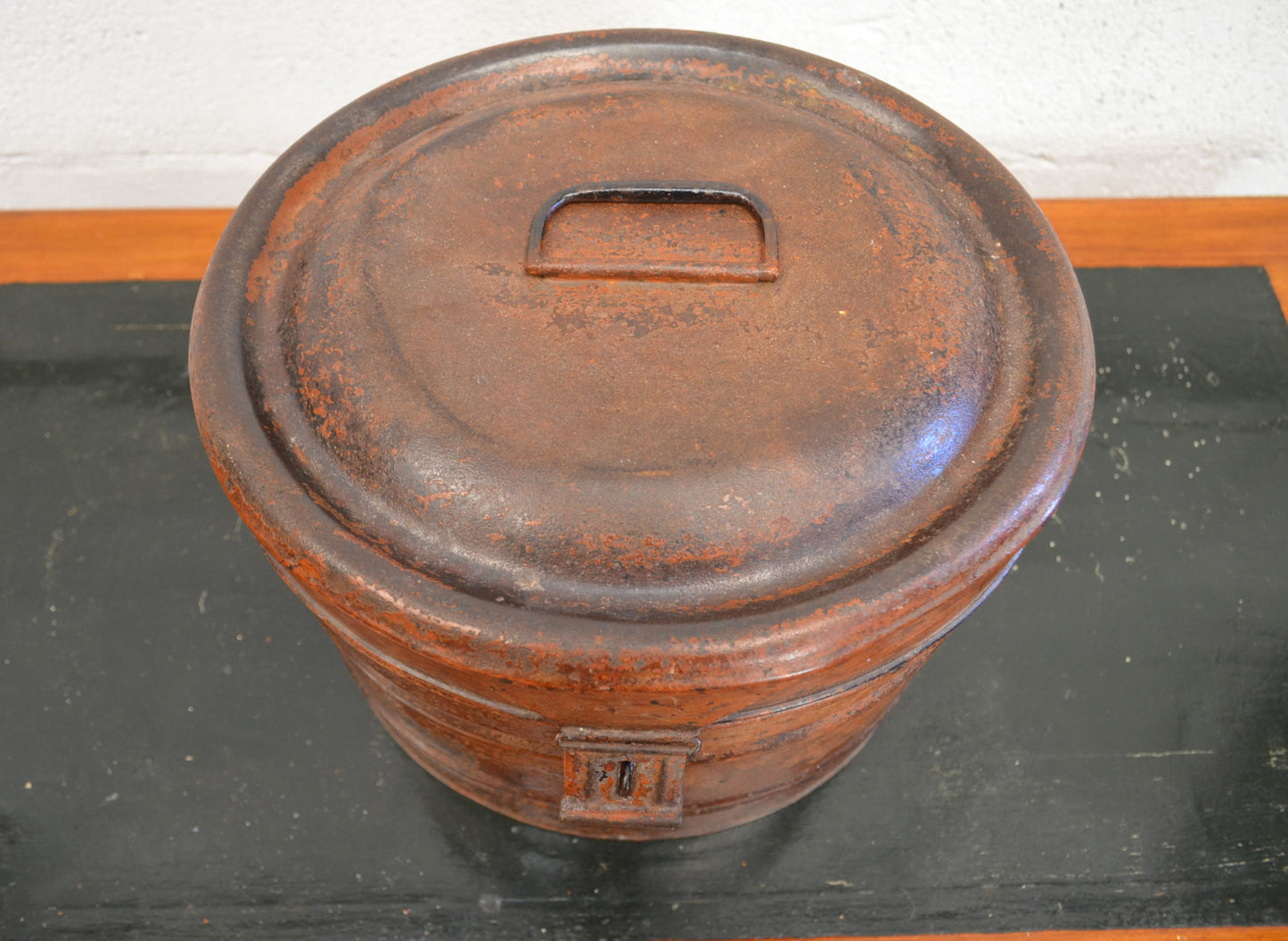 Early 20th Century Metal/Toleware Hat Box