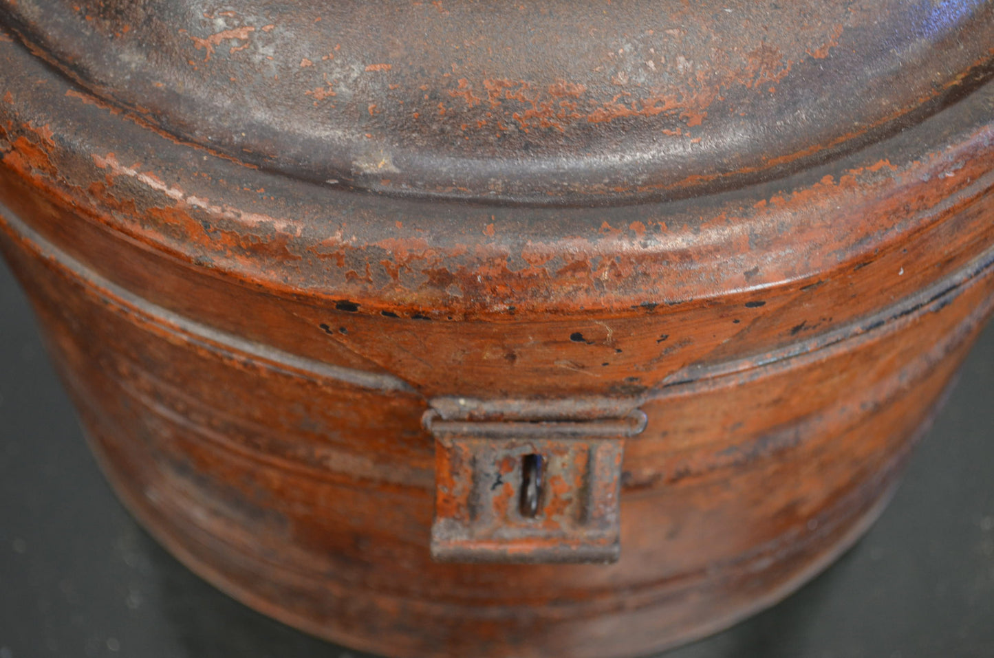 Early 20th Century Metal/Toleware Hat Box