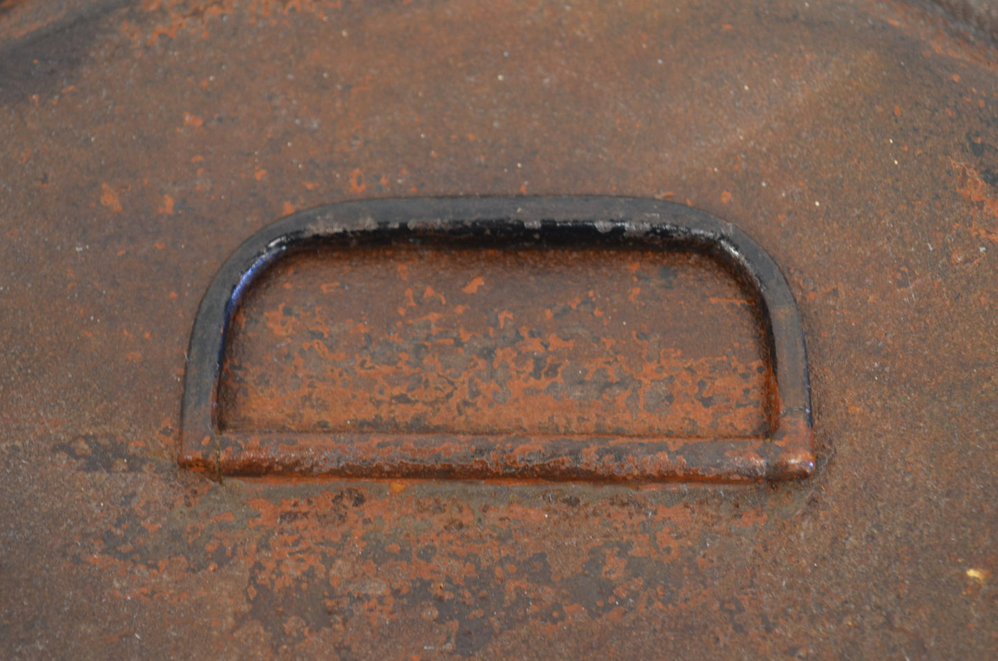 Early 20th Century Metal/Toleware Hat Box