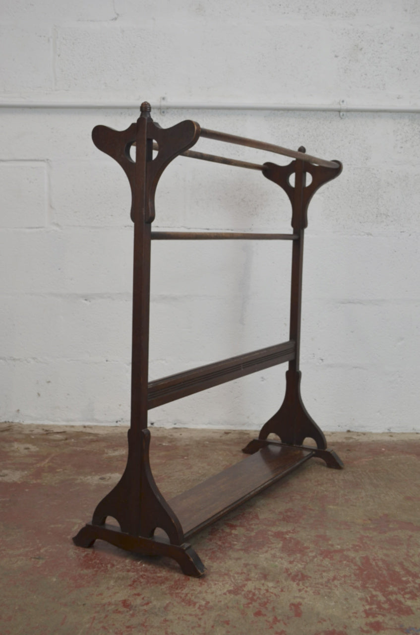 Edwardian Towel / Clothes Rail - Four Supports (large)