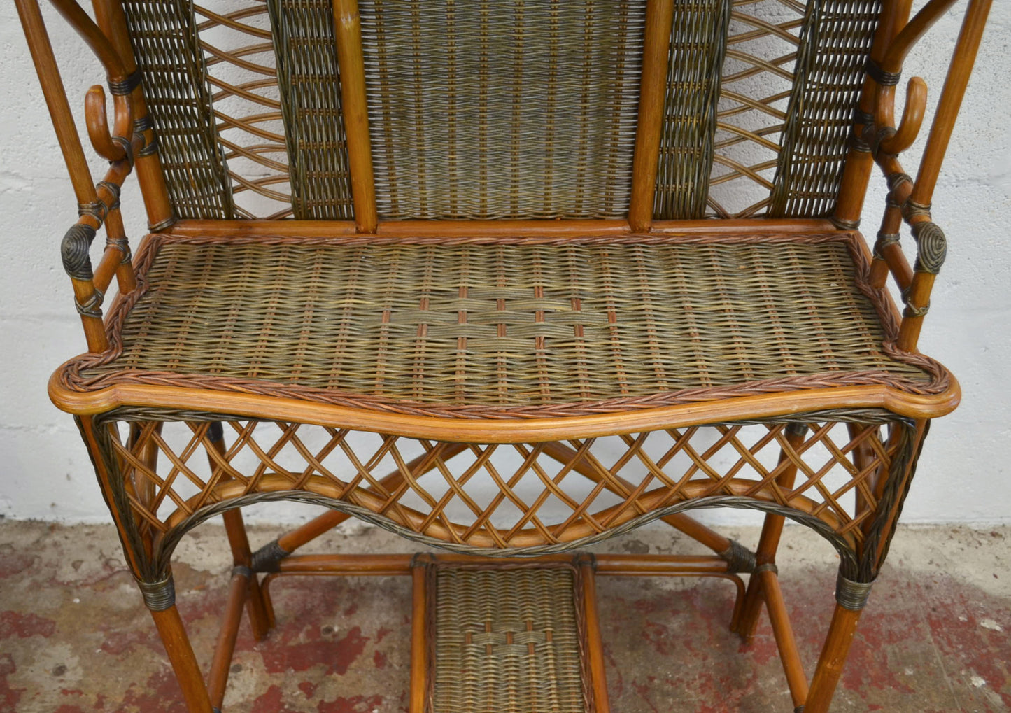 Vintage Bamboo Rattan Hallway/Stand/Etagère