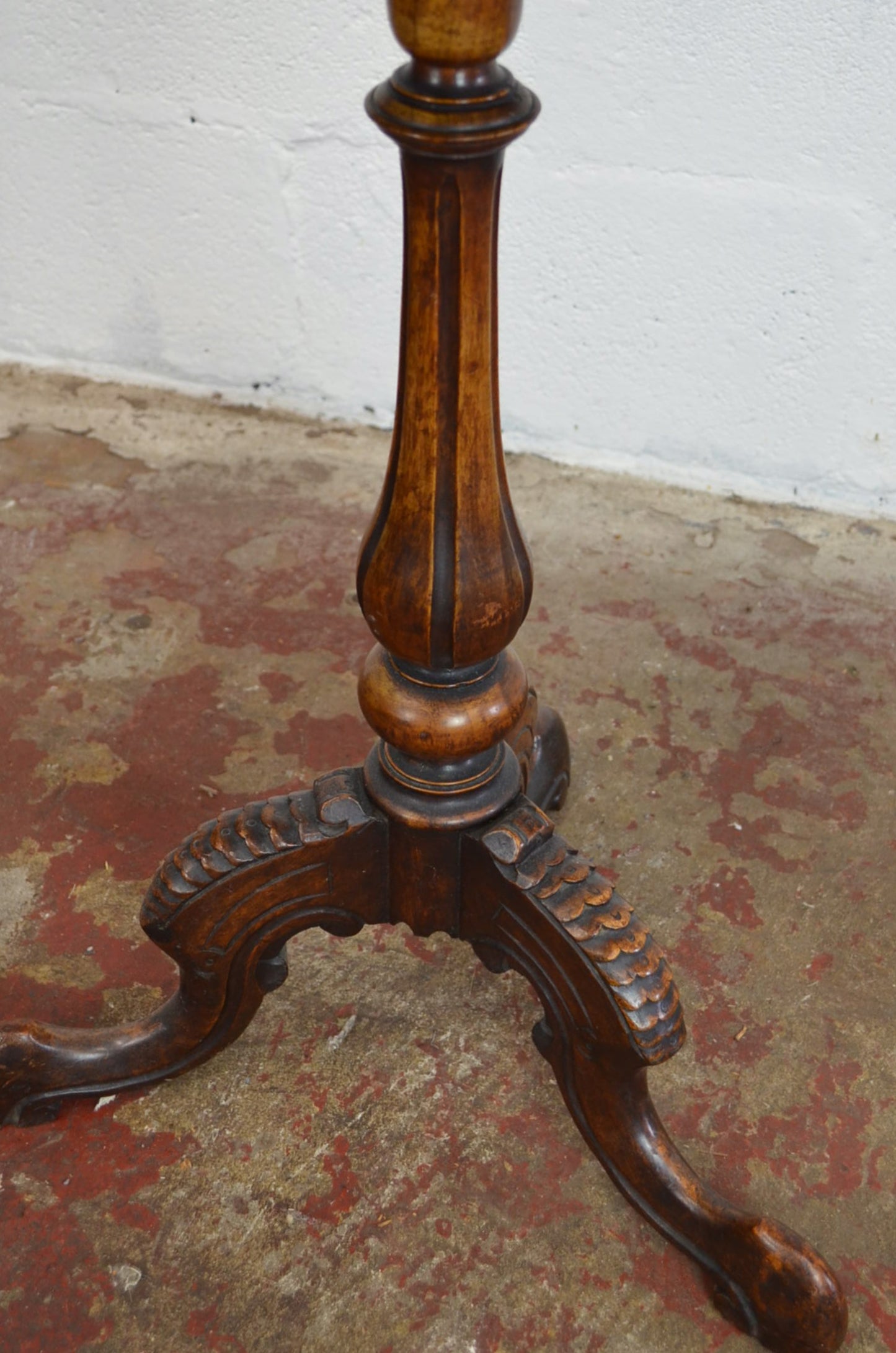 A Victorian Walnut Tripod Side/Wine Table